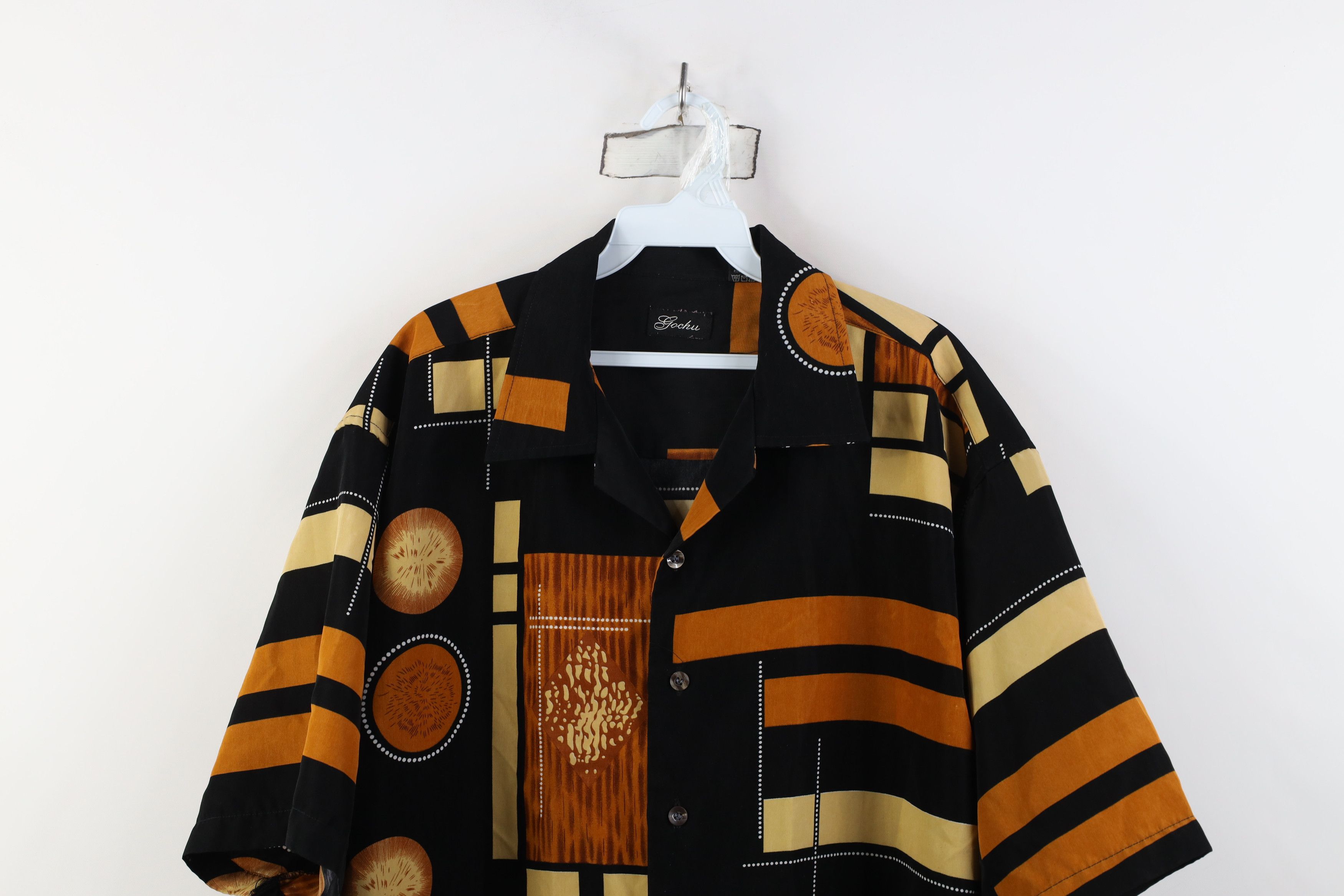 Vintage Vintage 90s Streetwear Geometric Camp Collar Button Shirt Size US L / EU 52-54 / 3 - 2 Thumbnail