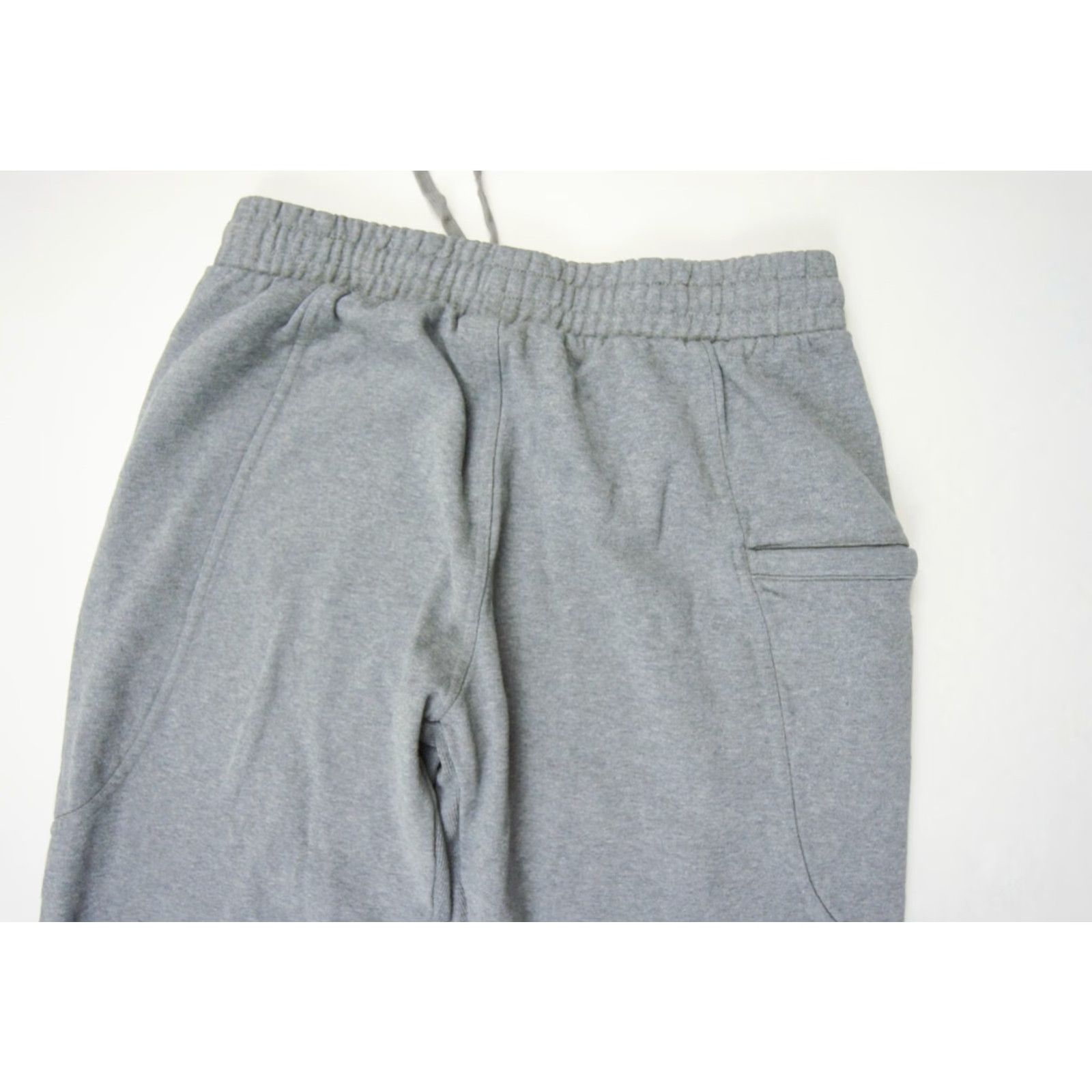 Gymshark Gymshark Sweatpants Mens Large Gray Joggers Fleece Athletic Tight Knit Regular Fit 27in Inseam Vintage No Mens Size US 33 - 6 Thumbnail