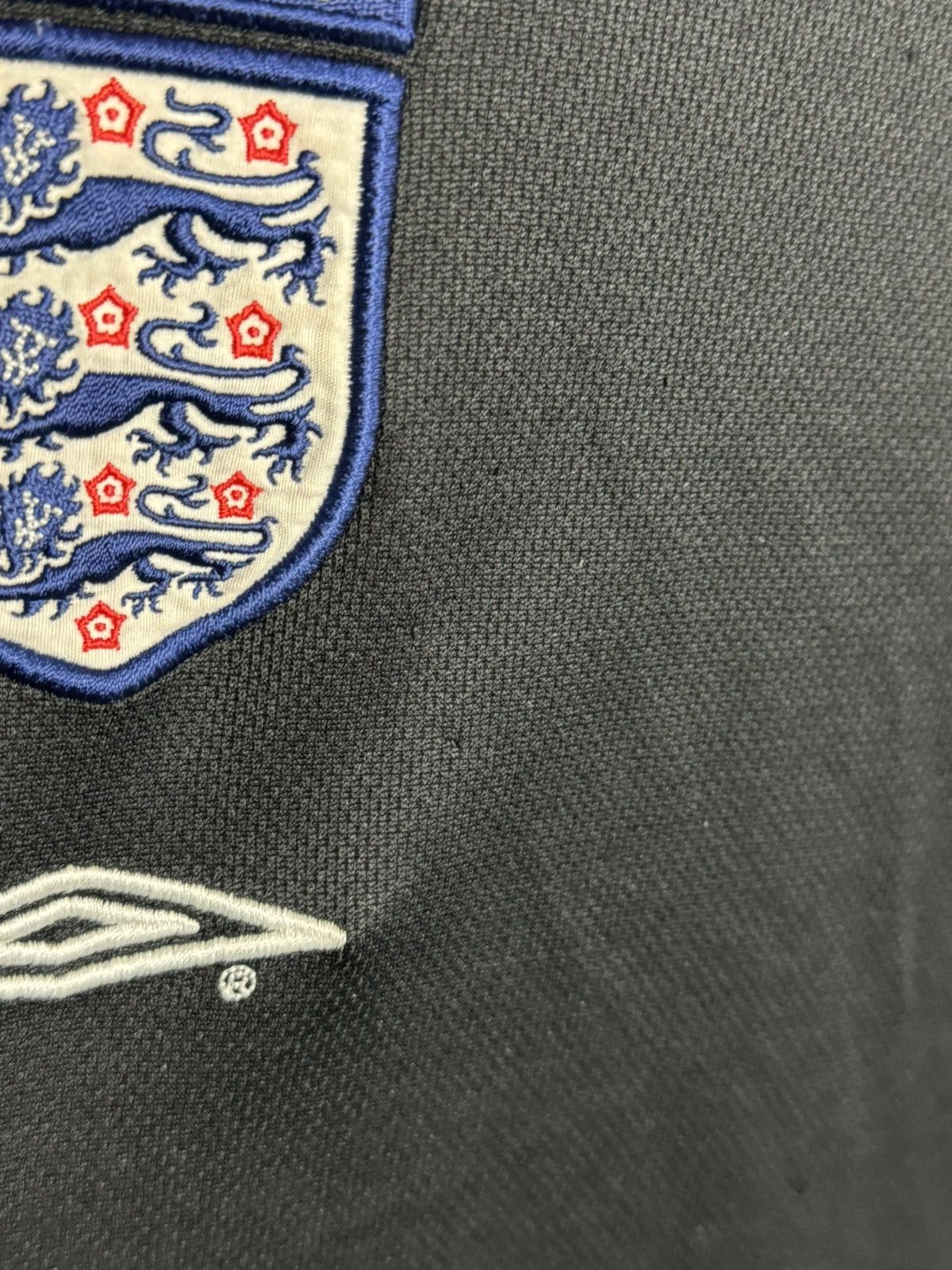 Umbro England National Team 03/05 Goalkeeper Football Jersey Size US L / EU 52-54 / 3 - 8 Thumbnail