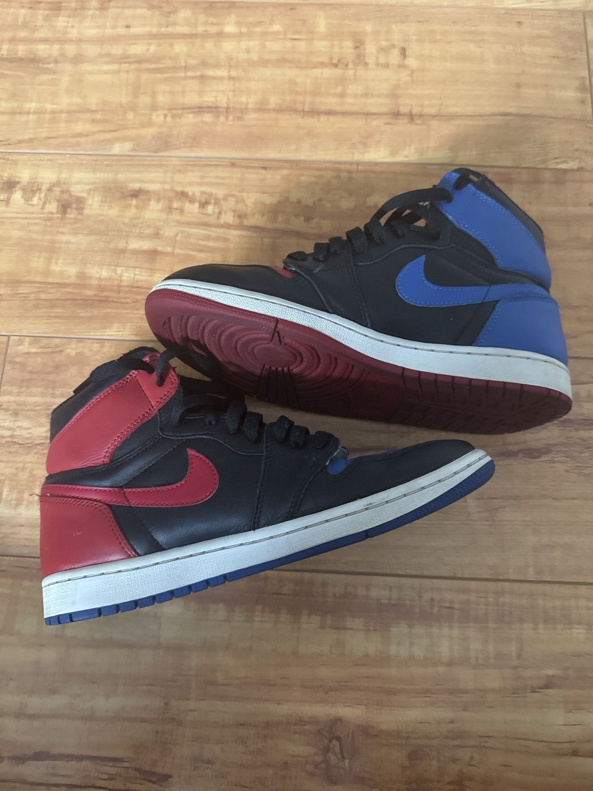 Nike Top 3 Jordan 1 Size US 8 / EU 41 - 2 Thumbnail
