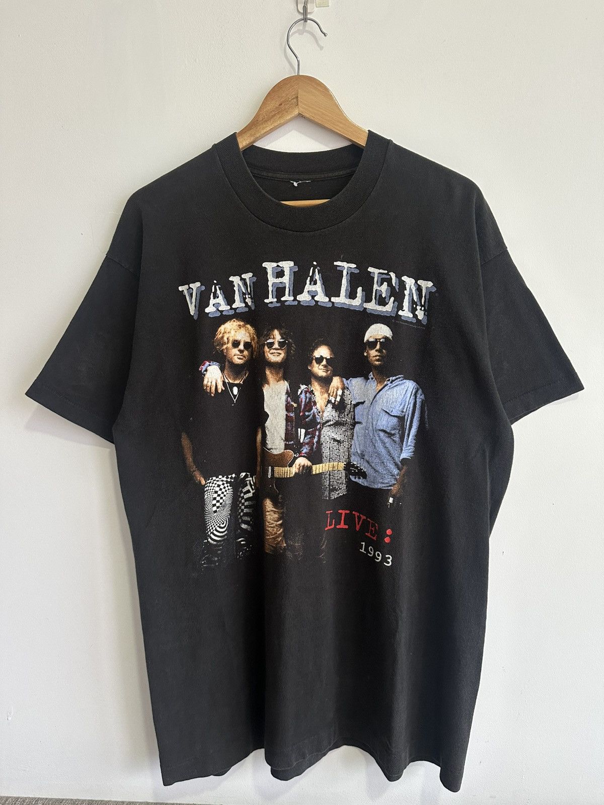Band Tees × Vintage Vintage Van Halen 1993 World Tour Band Rock USA Tshirt Size US XL / EU 56 / 4 - 3 Thumbnail