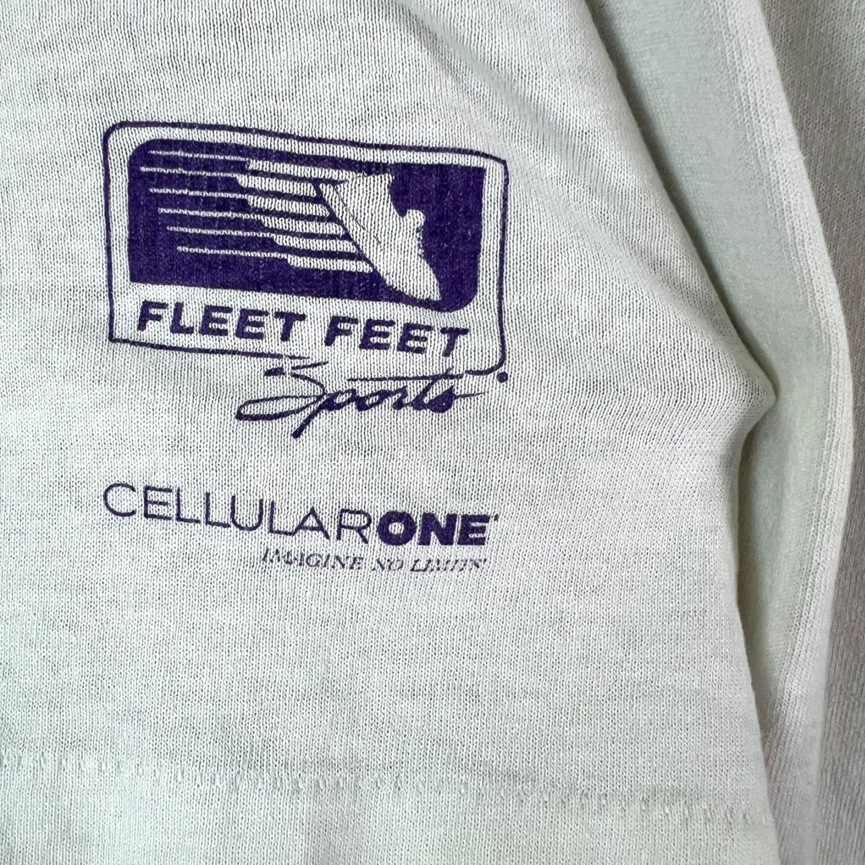 Hanes VINTAGE Hanes T-Shirt Marathon White XL Adult Crew Neck Short Sleeve Graphic Print Logo 1990s 95' Armed Forces Beach to Bat TX Men Men Size US XL / EU 56 / 4 - 3 Thumbnail