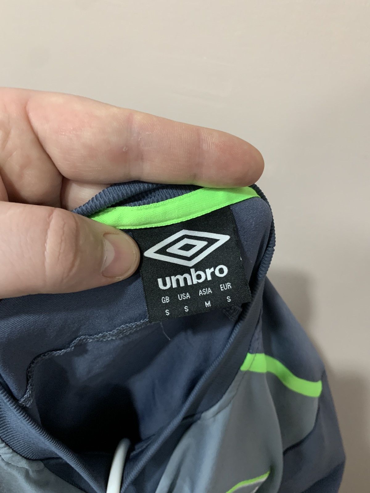 Umbro Republic of Ireland Football Sweatshirt Umbro Soccer Size S Size US S / EU 44-46 / 1 - 10 Thumbnail