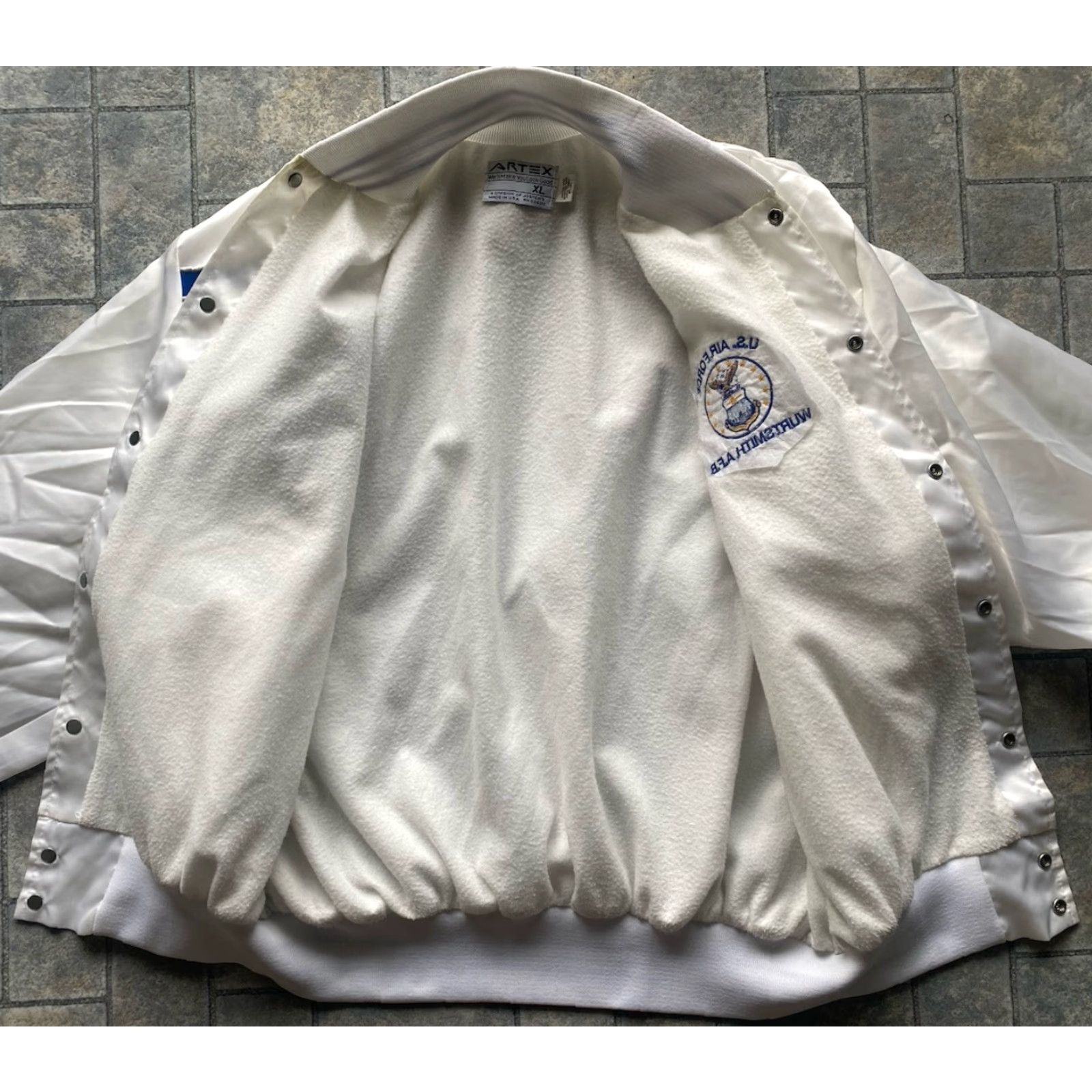 Vintage VINTAGE Artex Jacket Men’s XL US Air Force Wurtsmith AFB White Blue Flaws Wear Size US XL / EU 56 / 4 - 2 Thumbnail