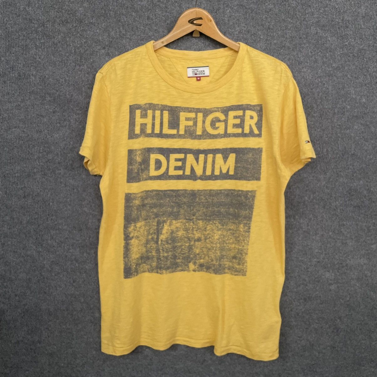 Tommy Hilfiger × Vintage Vintage Y2K Tommy Hilfiger Denim T Shirt Size US L / EU 52-54 / 3 - 1 Thumbnail