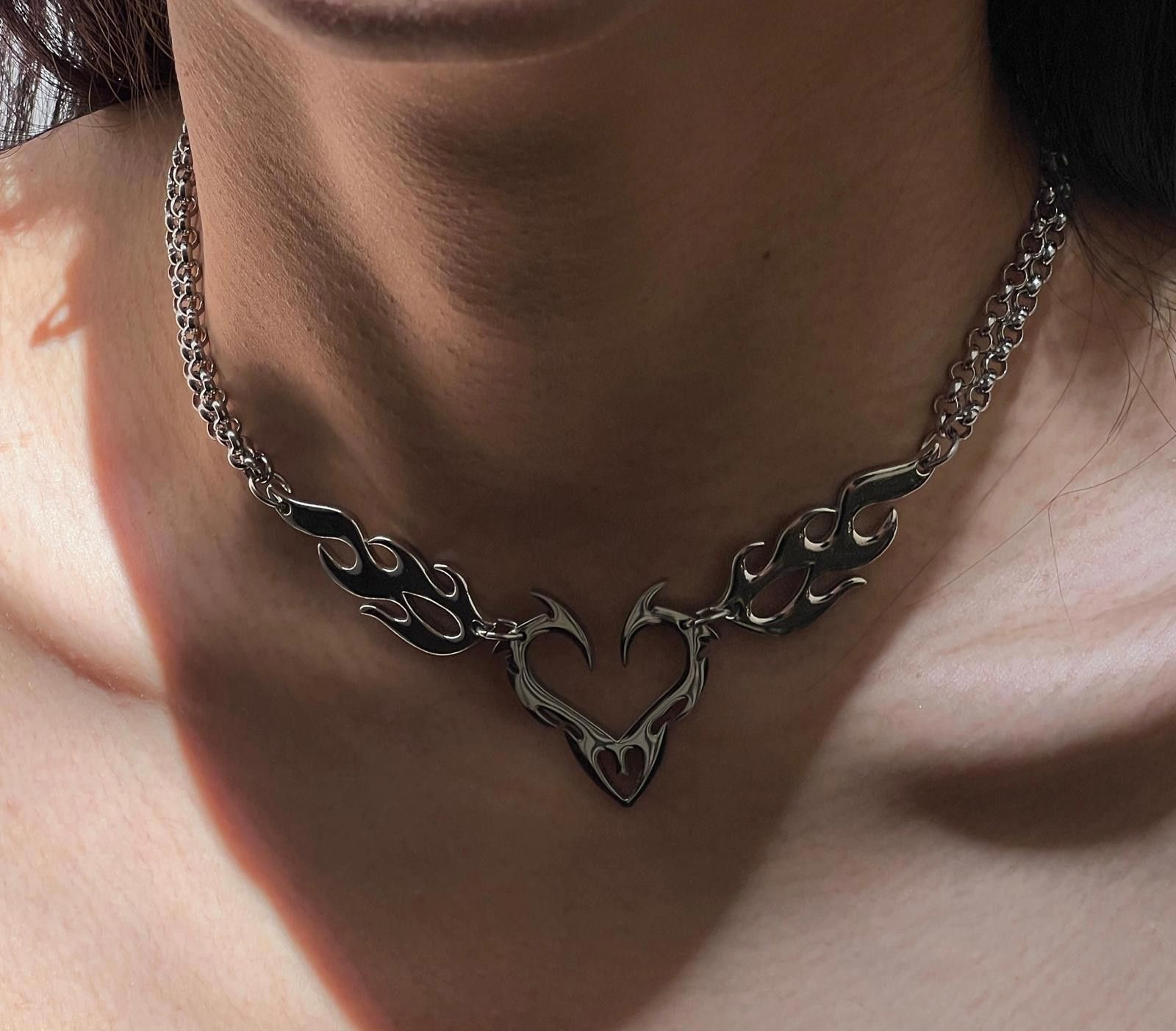 Jewelry Silver Flame Heart Choker Necklace, Edgy Chain Jewelry Size ONE SIZE - 5 Thumbnail