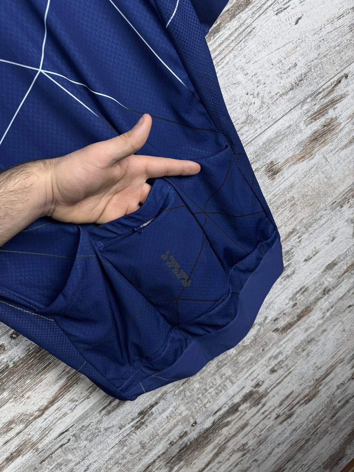 Vintage Mens Shimano Breakaway Jersey cycling size M blue Sample Size US M / EU 48-50 / 2 - 12 Thumbnail