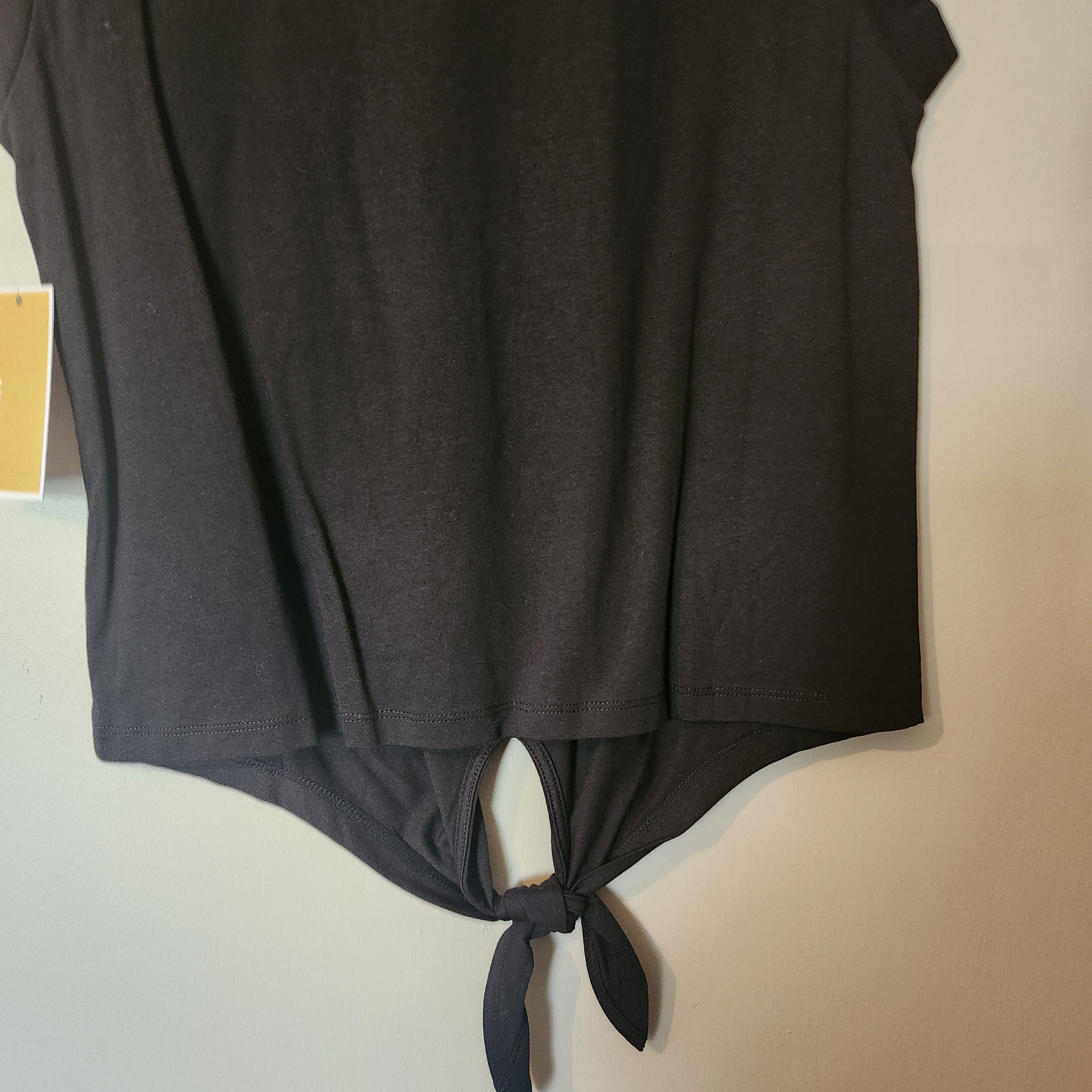 Michael Kors NWT MICHAEL Kors Women's XS Black Grommet Tie Front Top Size XS / US 0-2 / IT 36-38 - 8 Thumbnail