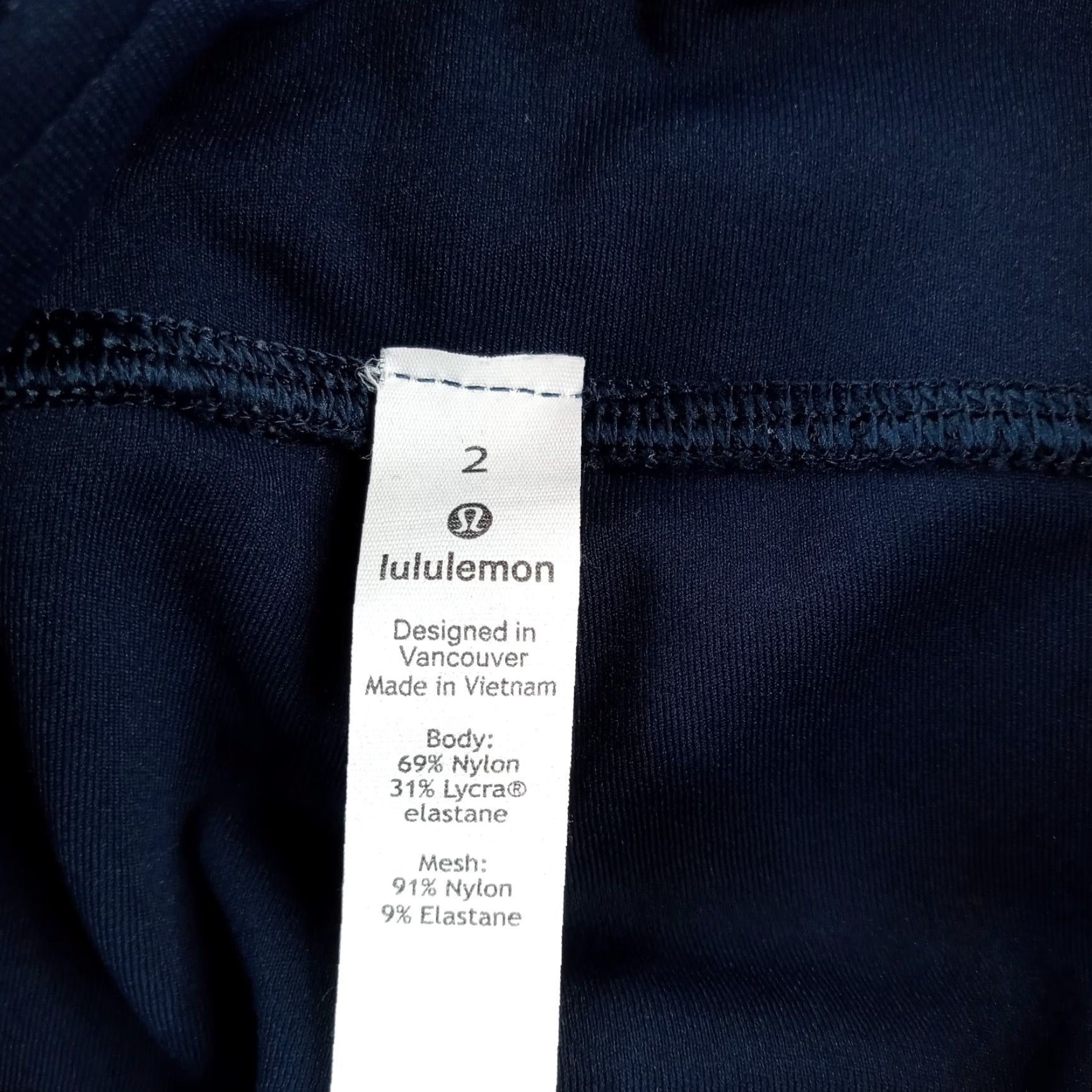 Lululemon Lululemon Womens Leggings Size 2 Blue Cropped Yoga Comfort Stretch Size 26" / US 2 / IT 38 - 6 Thumbnail