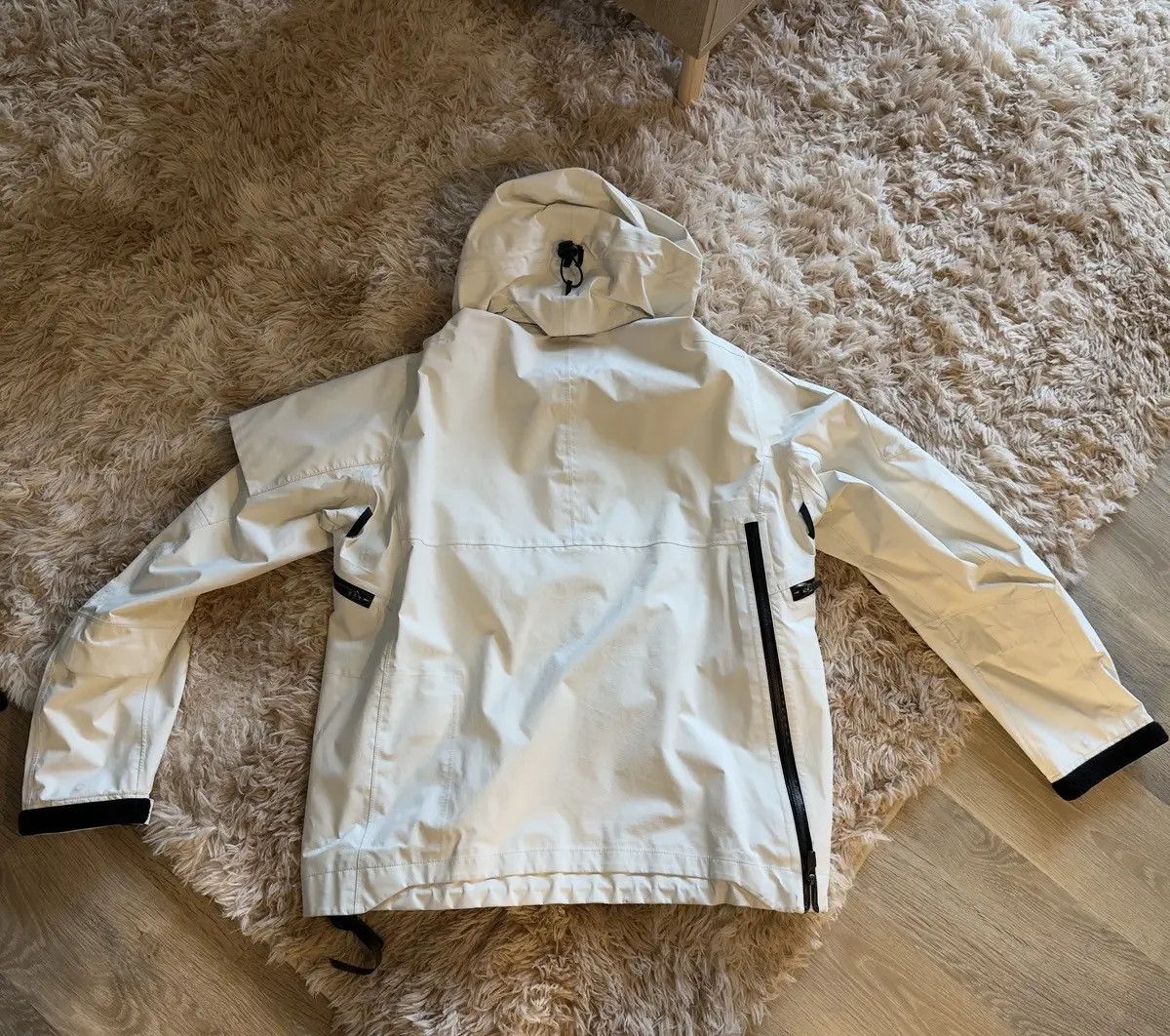 Acronym Acronym J1wts-gt size xs Size US XS / EU 42 / 0 - 2 Thumbnail