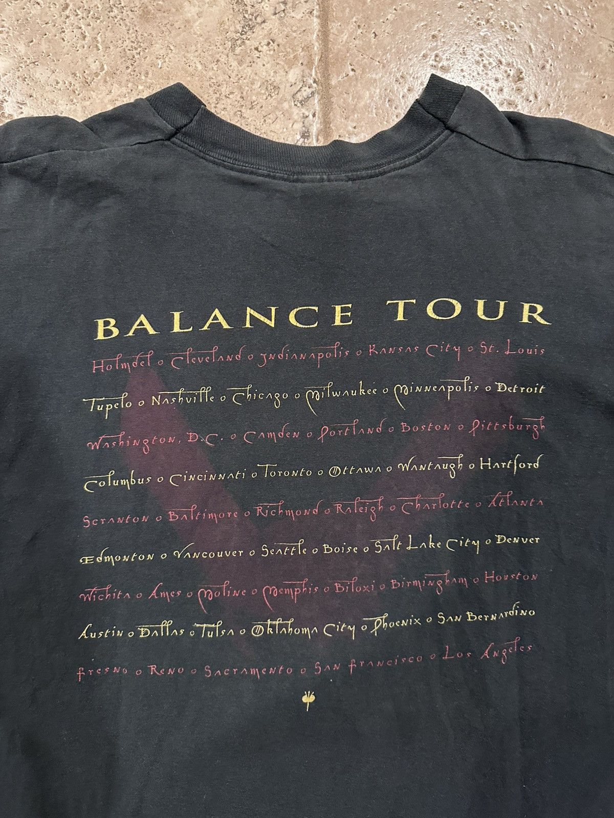 Band Tees × Fruit Of The Loom × Vintage Vintage Van Halen 1995 Twins Balance Tour Band T-Shirt Size US XL / EU 56 / 4 - 10 Thumbnail