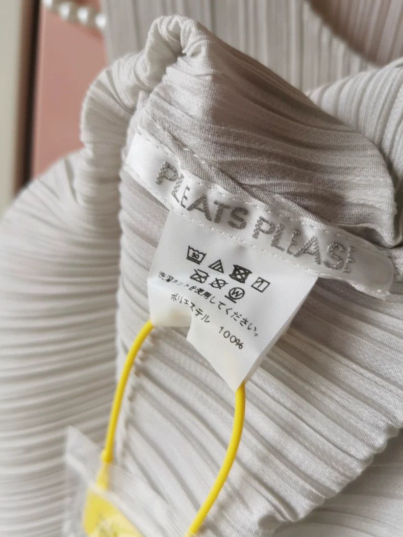 Issey Miyake issey miyake size:3 Beige sleeveless vest 2505-Nextarrow Size XXS / US 00 / IT 34 - 8 Thumbnail