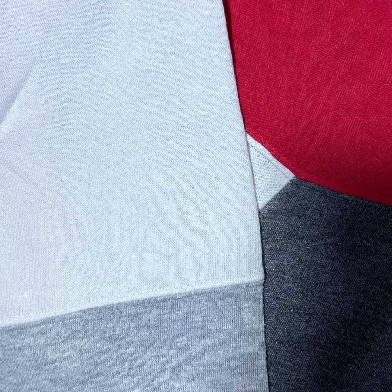 Vintage VINTAGE Nucleus Colour Block Crewneck Sweatshirt Large Grey Red White Mens Sweatshirt Size US L / EU 52-54 / 3 - 4 Thumbnail