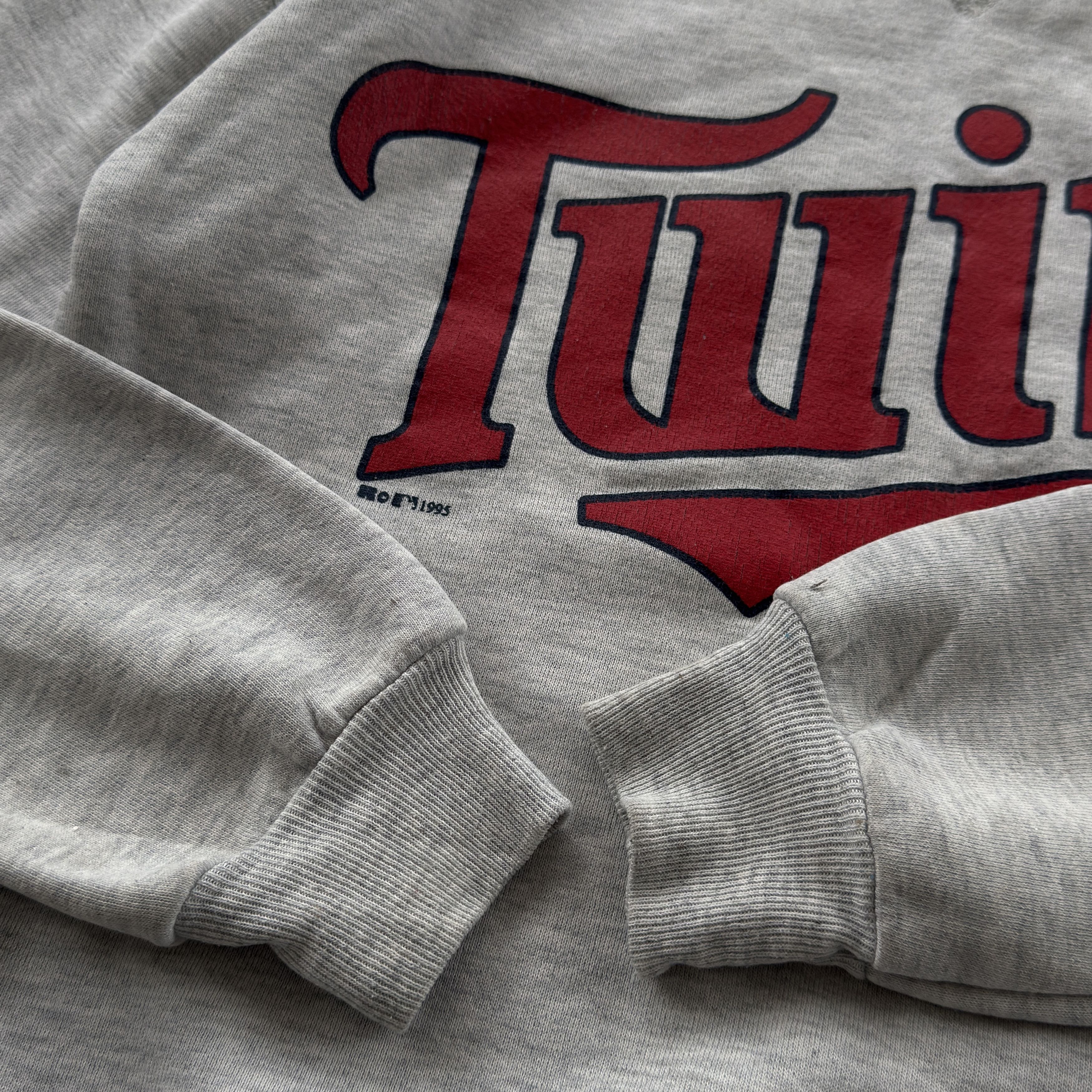 Russell Athletic Vintage Russell Athletic Twins Crewneck Sweatshirt Size US L / EU 52-54 / 3 - 4 Thumbnail