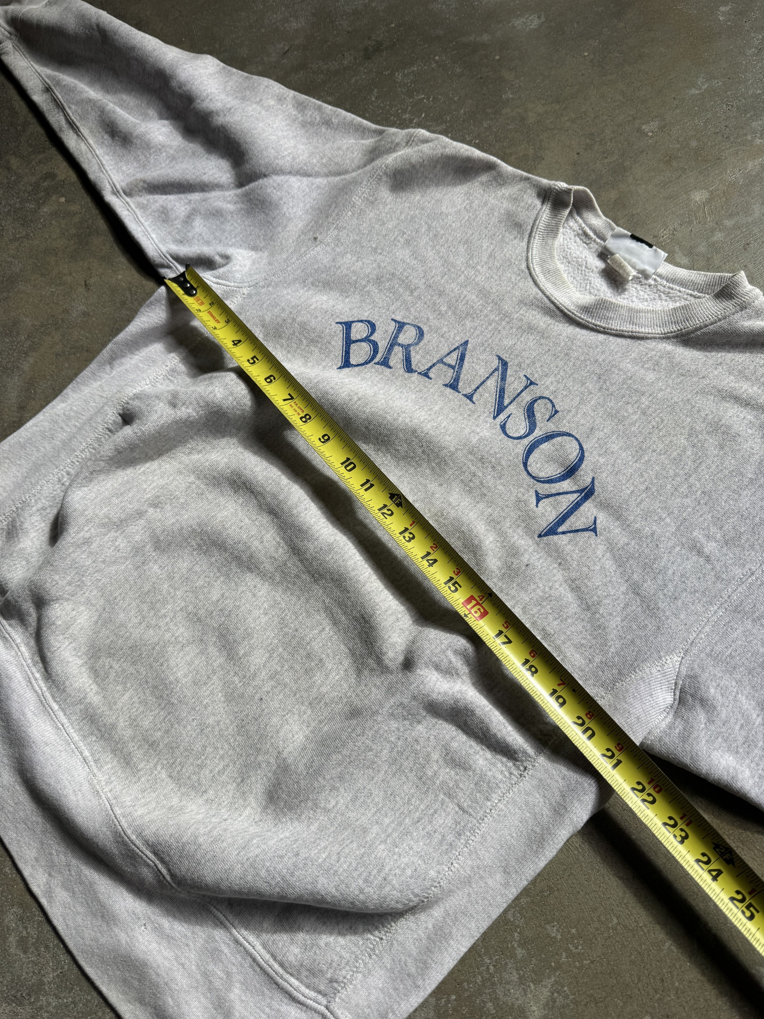 Vintage Made in USA Distressed Crewneck - "Branson" Size US L / EU 52-54 / 3 - 6 Thumbnail