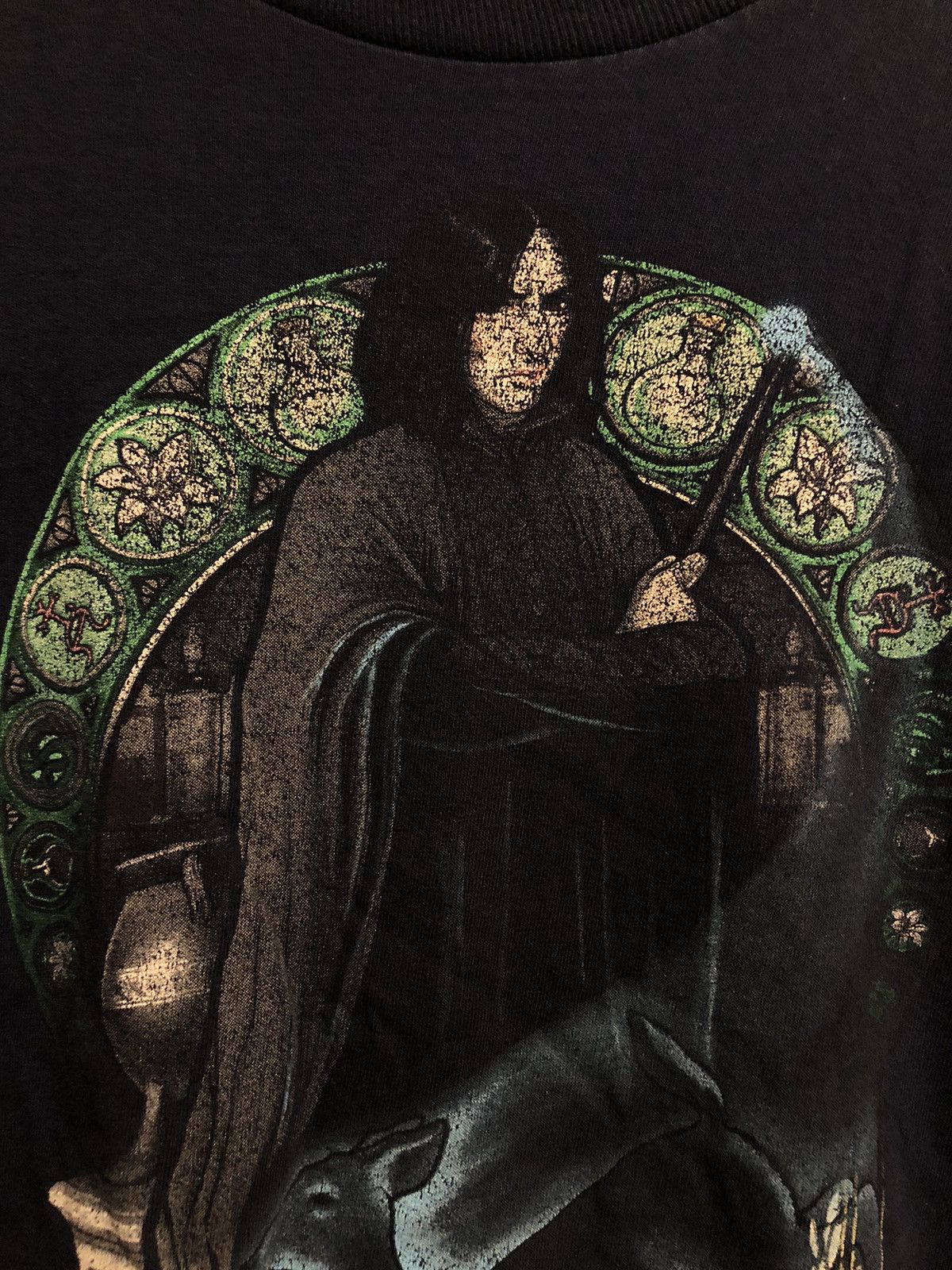 Vintage Vintage Faded Y2K Harry Potter Snape Slytherin T Shirt Size US XL / EU 56 / 4 - 3 Thumbnail