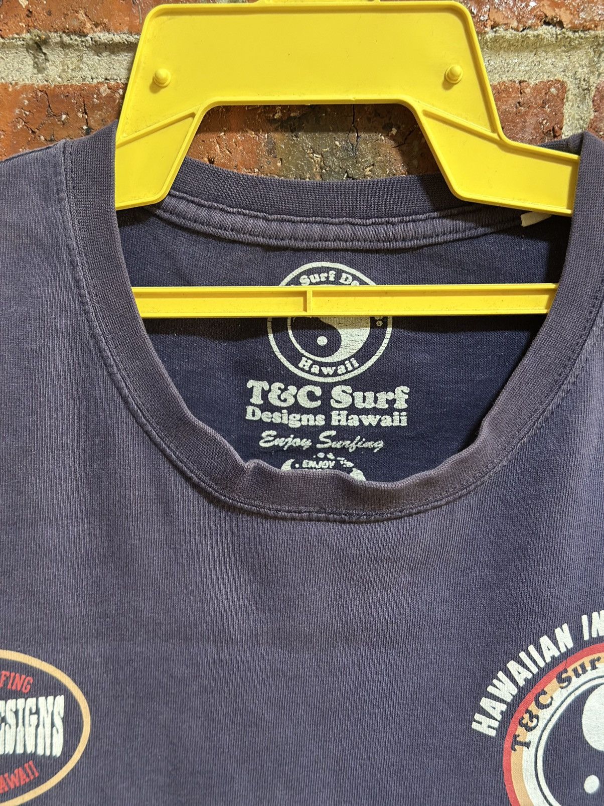 Vintage Vintage Hawaiian International T&C Sun Faded Tee Size US XXL / EU 58 / 5 - 7 Thumbnail