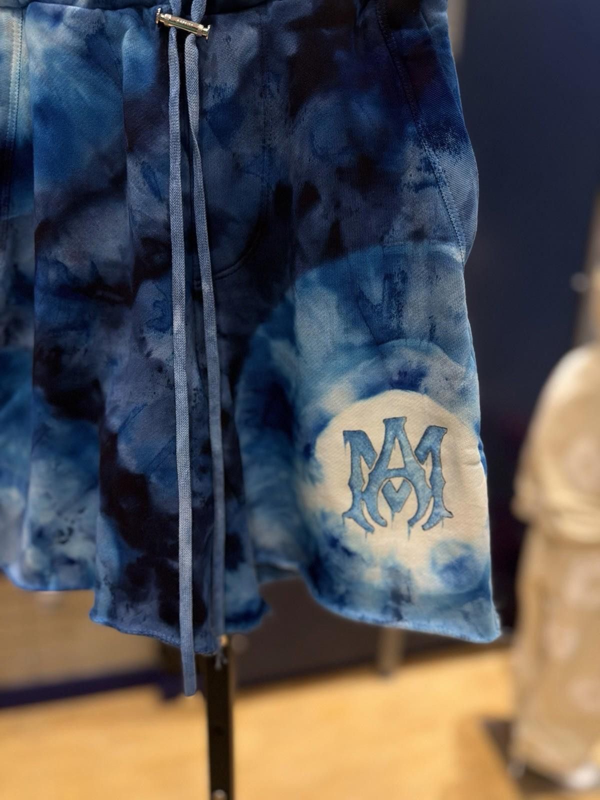 Amiri AMIRI TIE DYE MA SWEATSHORTS S22MJL025 SIZE (XS) New Blue Size US 28 / EU 44 - 3 Thumbnail