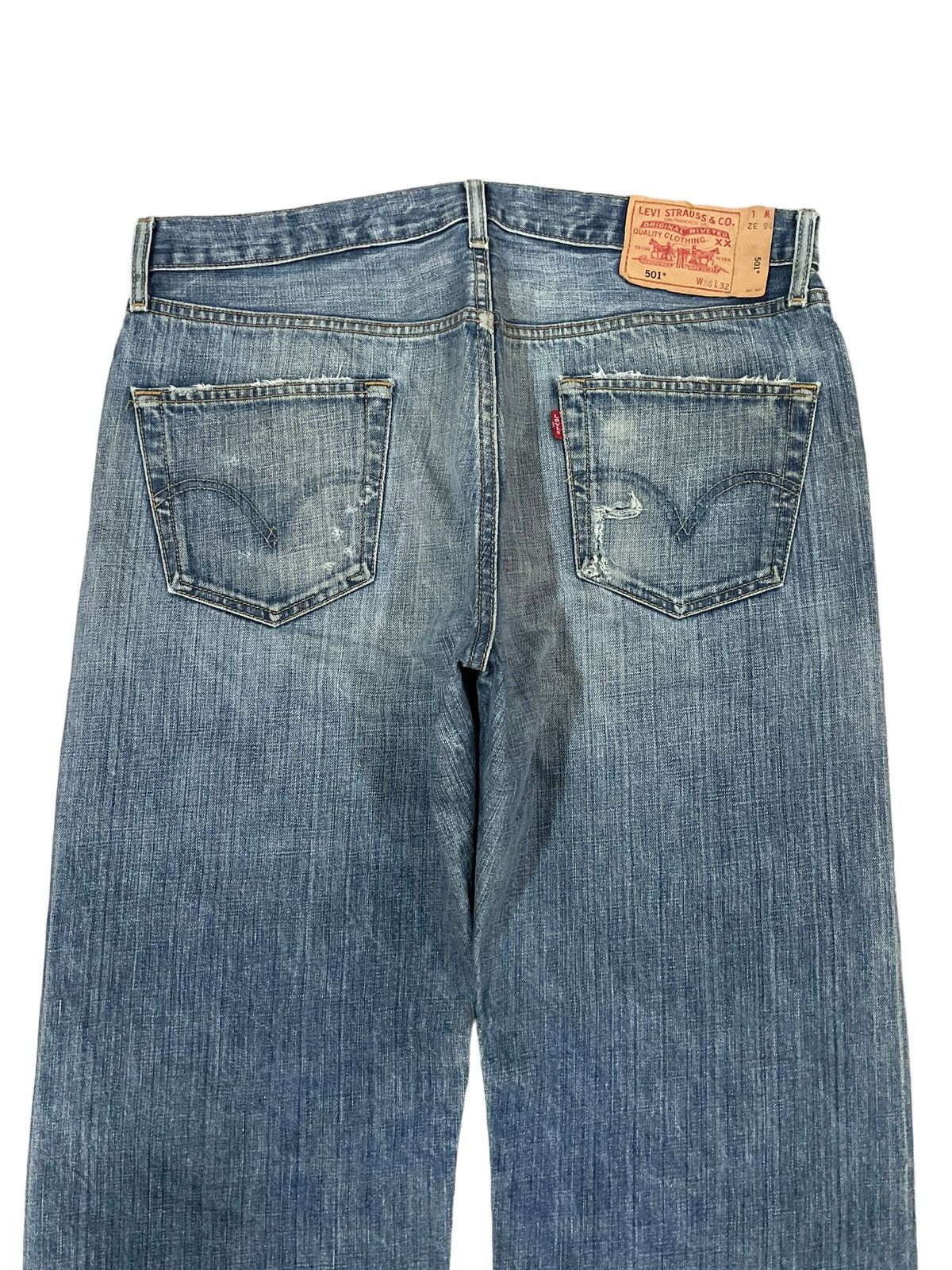 Levi's Vintage Clothing Vintage 90s Levi’s 501 Ripped Fade Wash Straight Loose Jeans Size US 36 / EU 52 - 7 Thumbnail