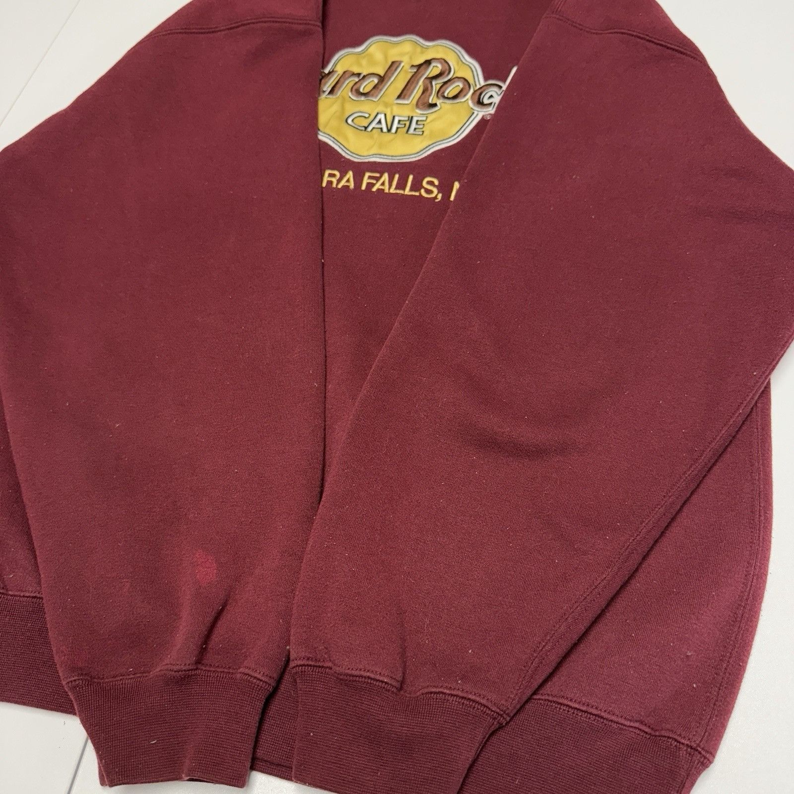 Hard Rock Cafe × Vintage Vintage Hard Rock Cafe Sweatshirt Mens Large Red Niagara Fal Size US L / EU 52-54 / 3 - 9 Thumbnail