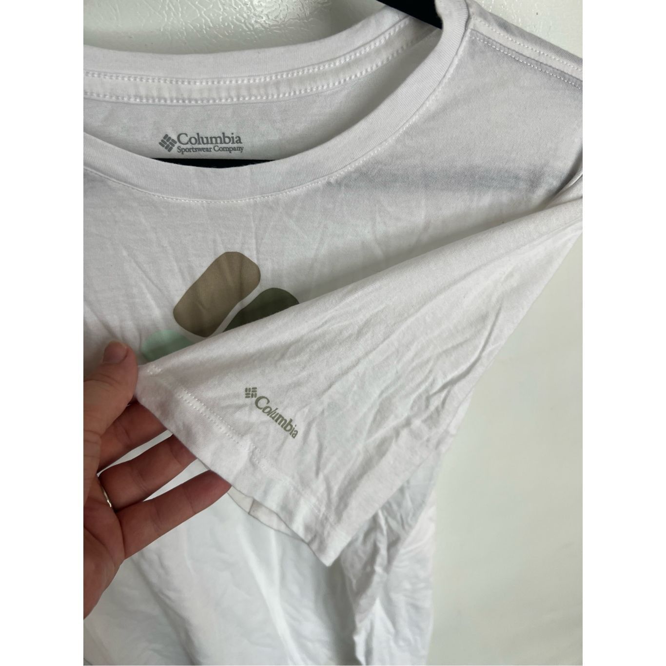 Columbia Columbia Sportswear White T-Shirt Woman’s Size 1X Size XL / US 12-14 / IT 48-50 - 5 Thumbnail