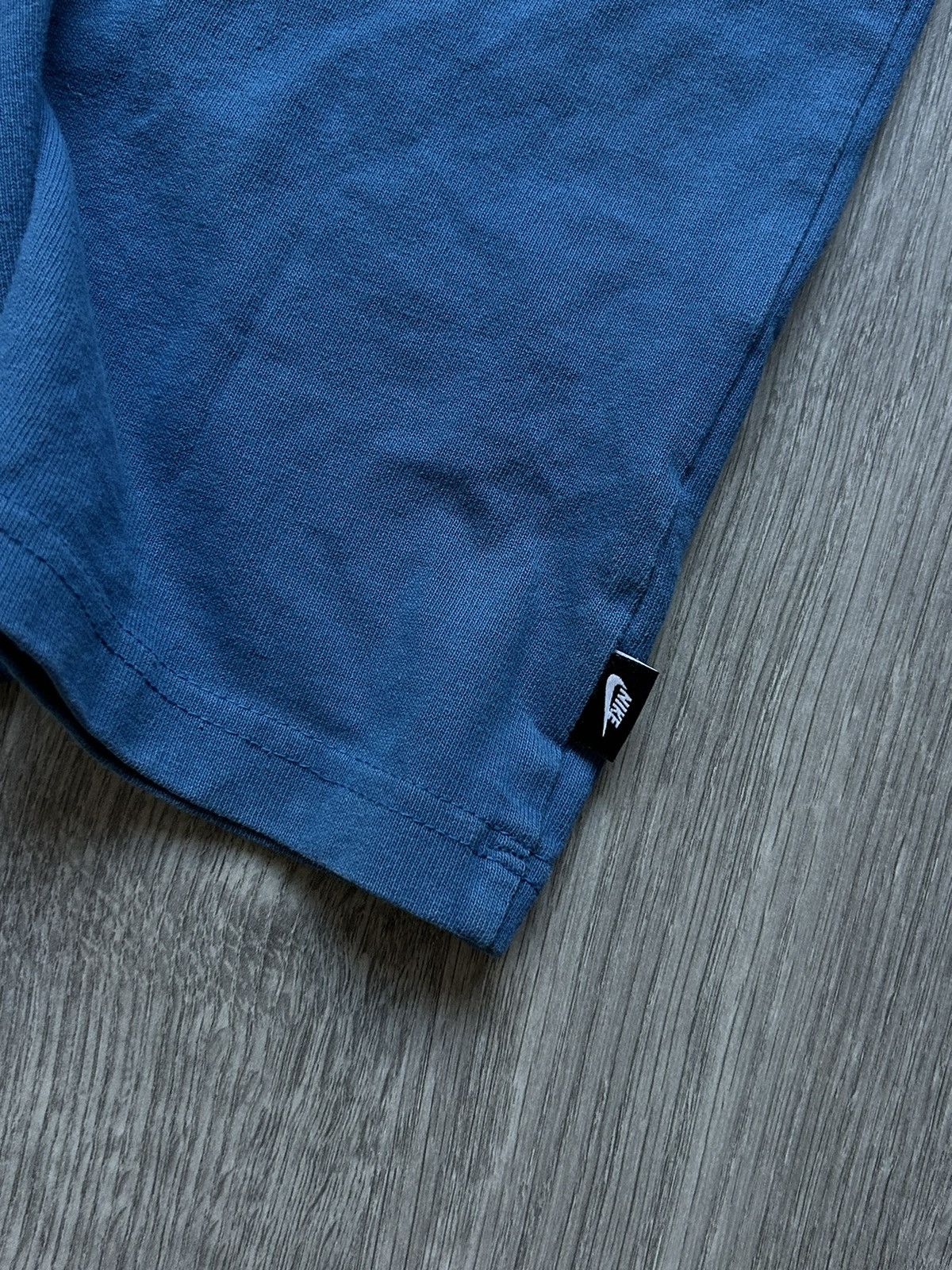 Nike T-SHIRT NIKE CENTRAL SWOOSH 🔘 STREETWEAR, SPORTSWEAR 🔘 M Size US M / EU 48-50 / 2 - 3 Thumbnail