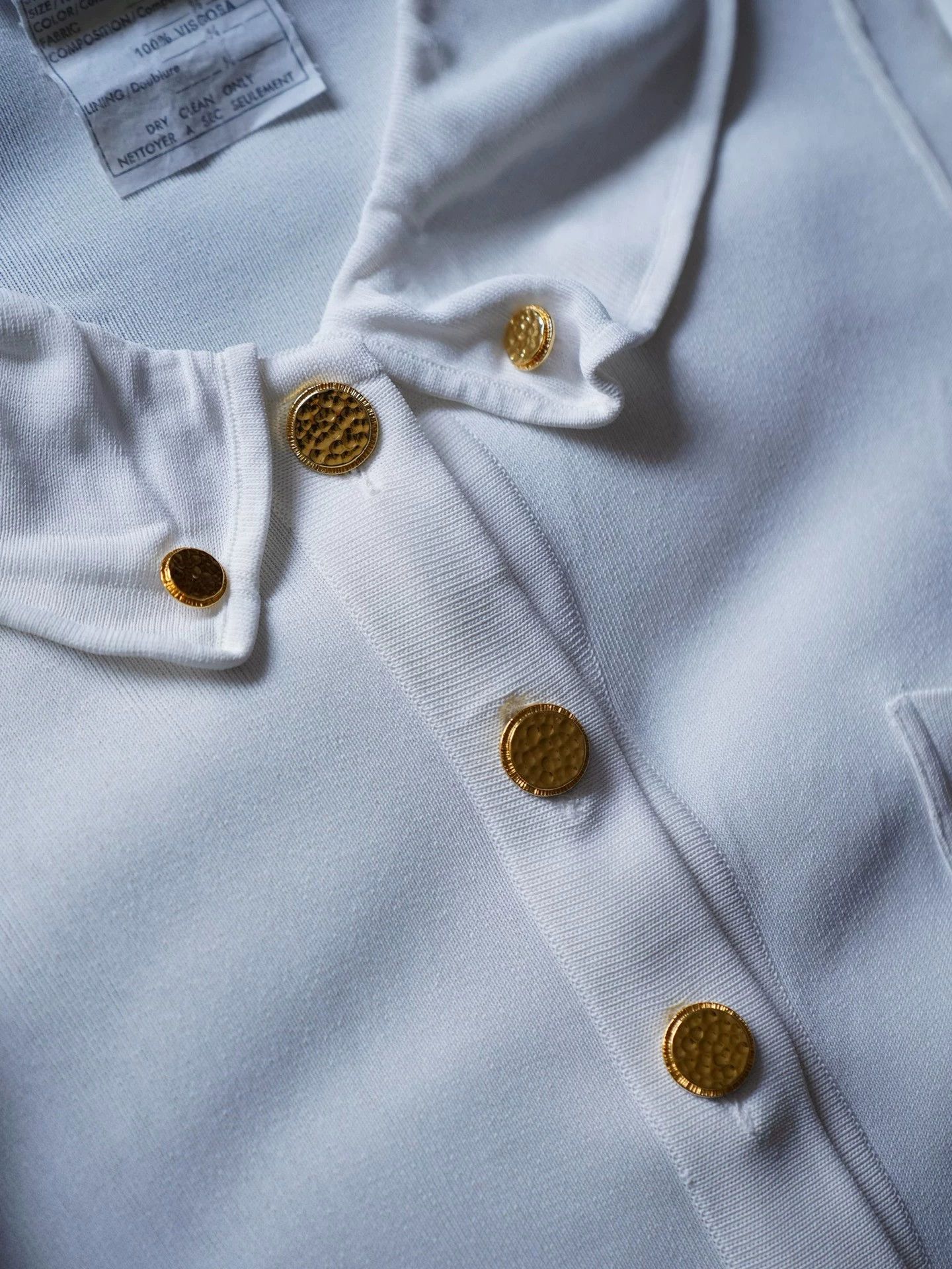 Chanel Chanel Vintage White Collared Knit Sweater w/ Gold Buttons Size S / US 4 / IT 40 - 5 Thumbnail