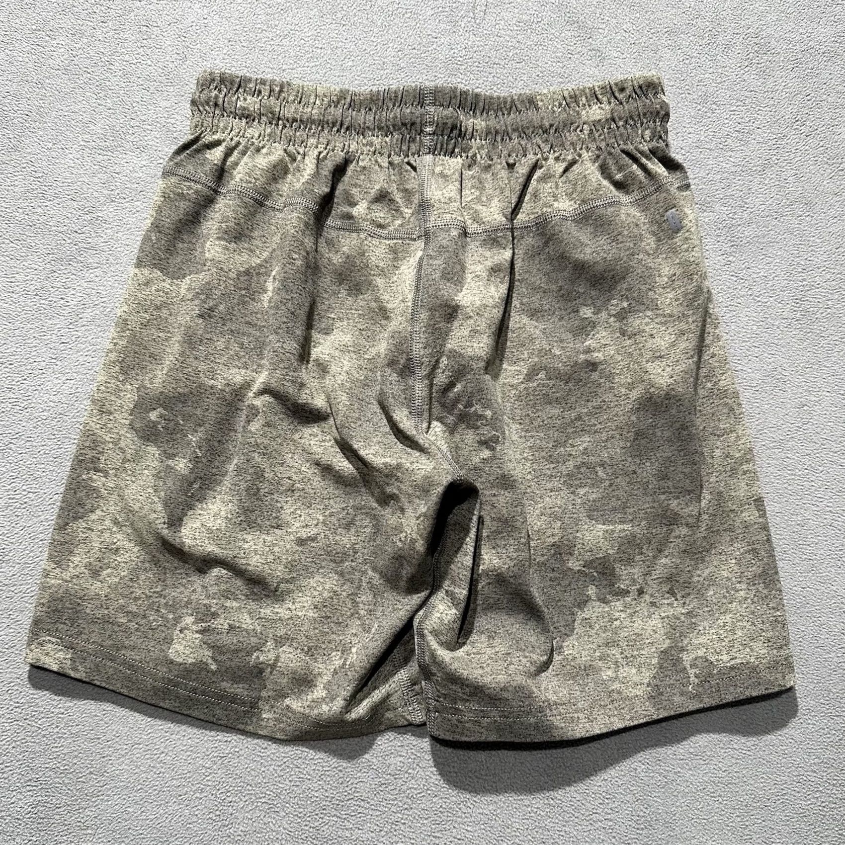 Vintage NOBULL Shorts Mens S Green Camo Training Gym Workout Fitness Lightweight EUC Size US 29 - 2 Thumbnail