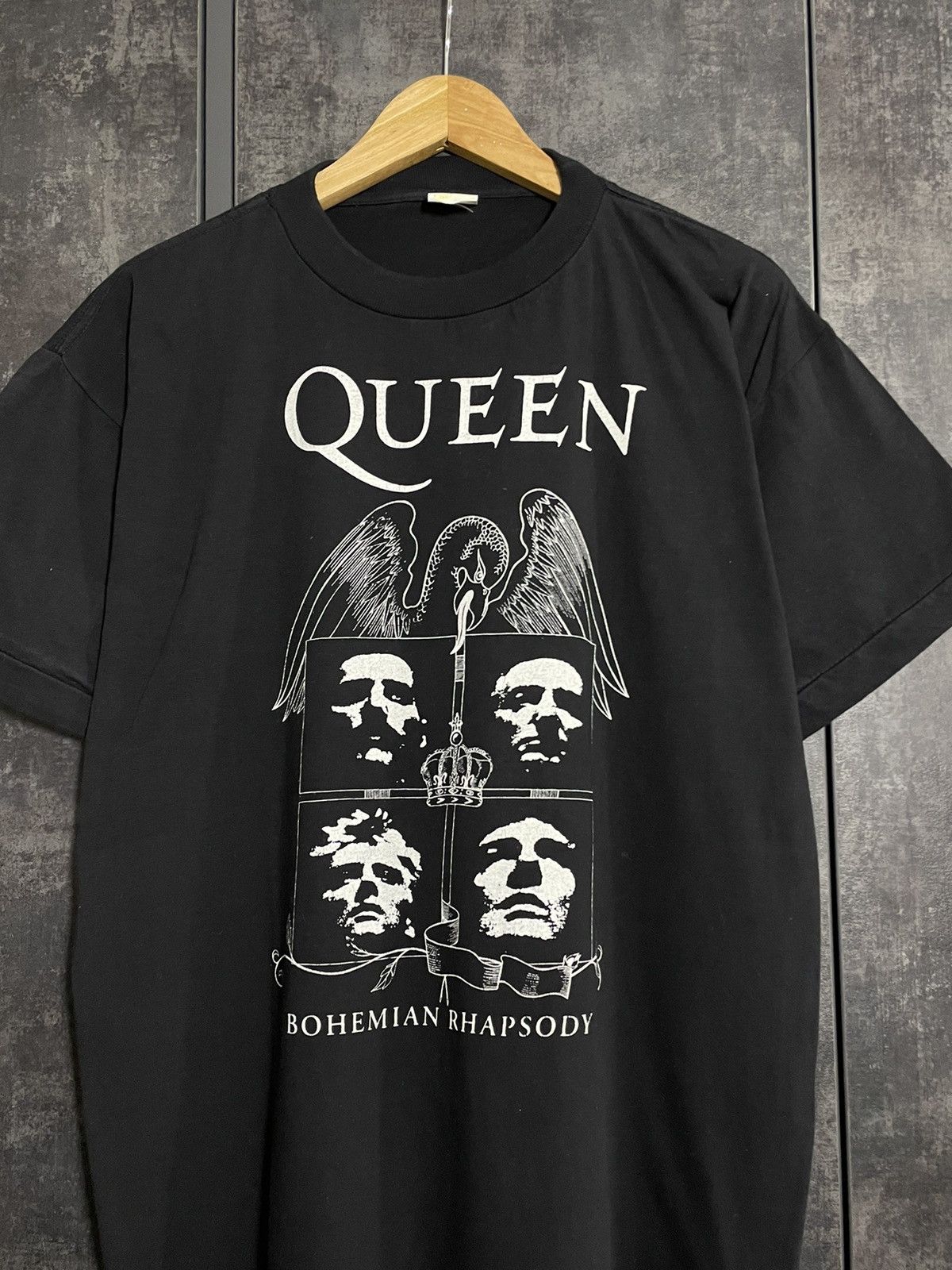 Vintage Vintage Queen Bohemian Rhapsody Freddie Mercury Rock T-Shirt Size US L / EU 52-54 / 3 - 3 Thumbnail