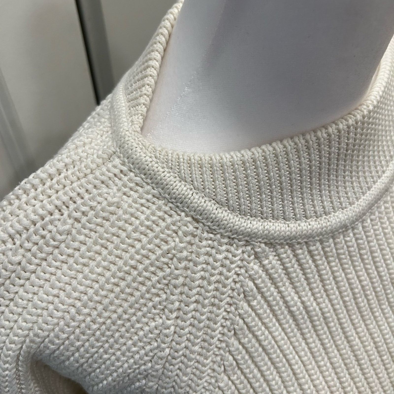 Chanel CHANEL CC Logo Button Low Gauge Knit Sweater Jumper 40 Cream Size L / US 10 / IT 46 - 14 Thumbnail