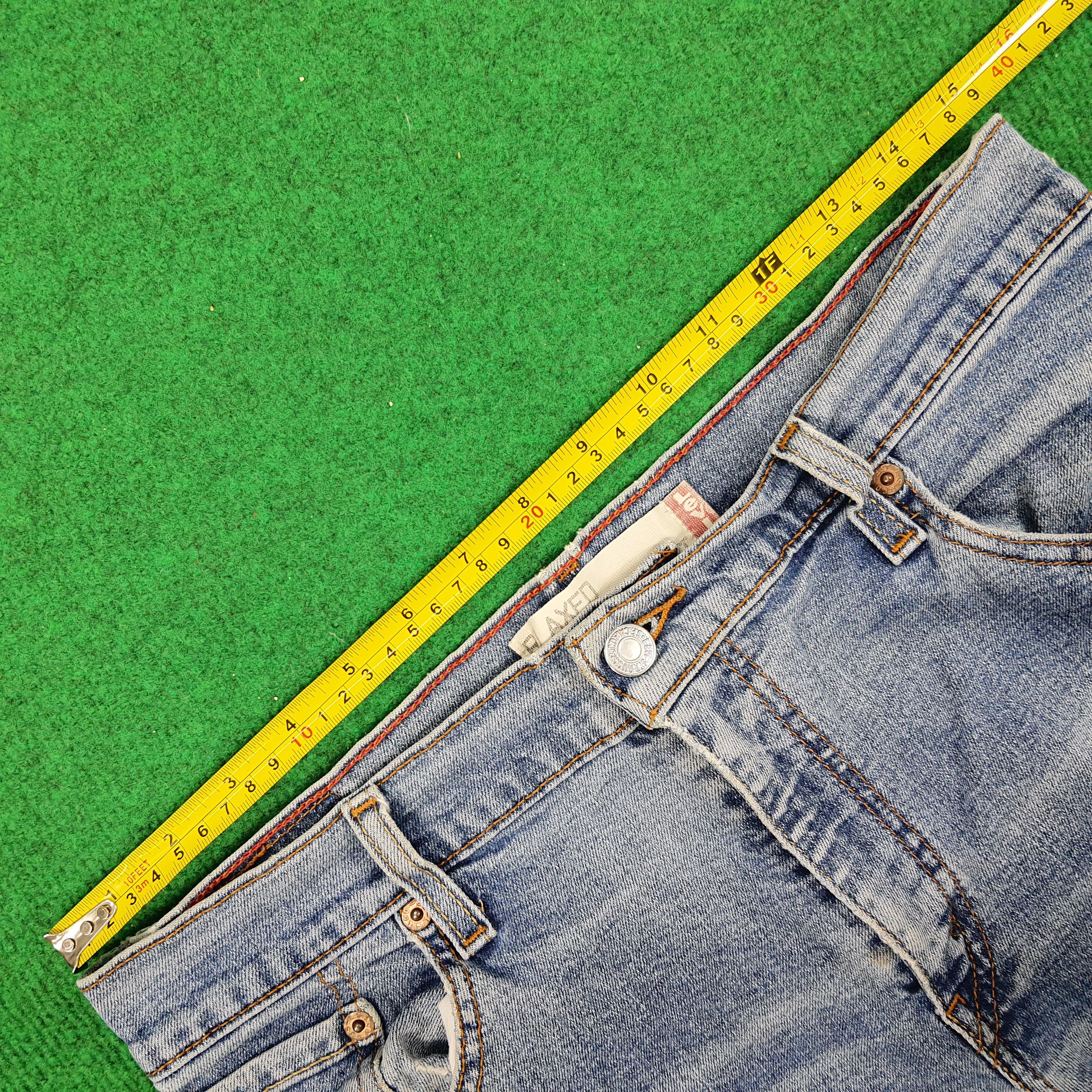 Levi's × Levi's Vintage Clothing × Vintage Vintage Levi's 550 Relaxed Boot Cut Distressed Jeans Size US 30 / EU 46 - 12 Thumbnail