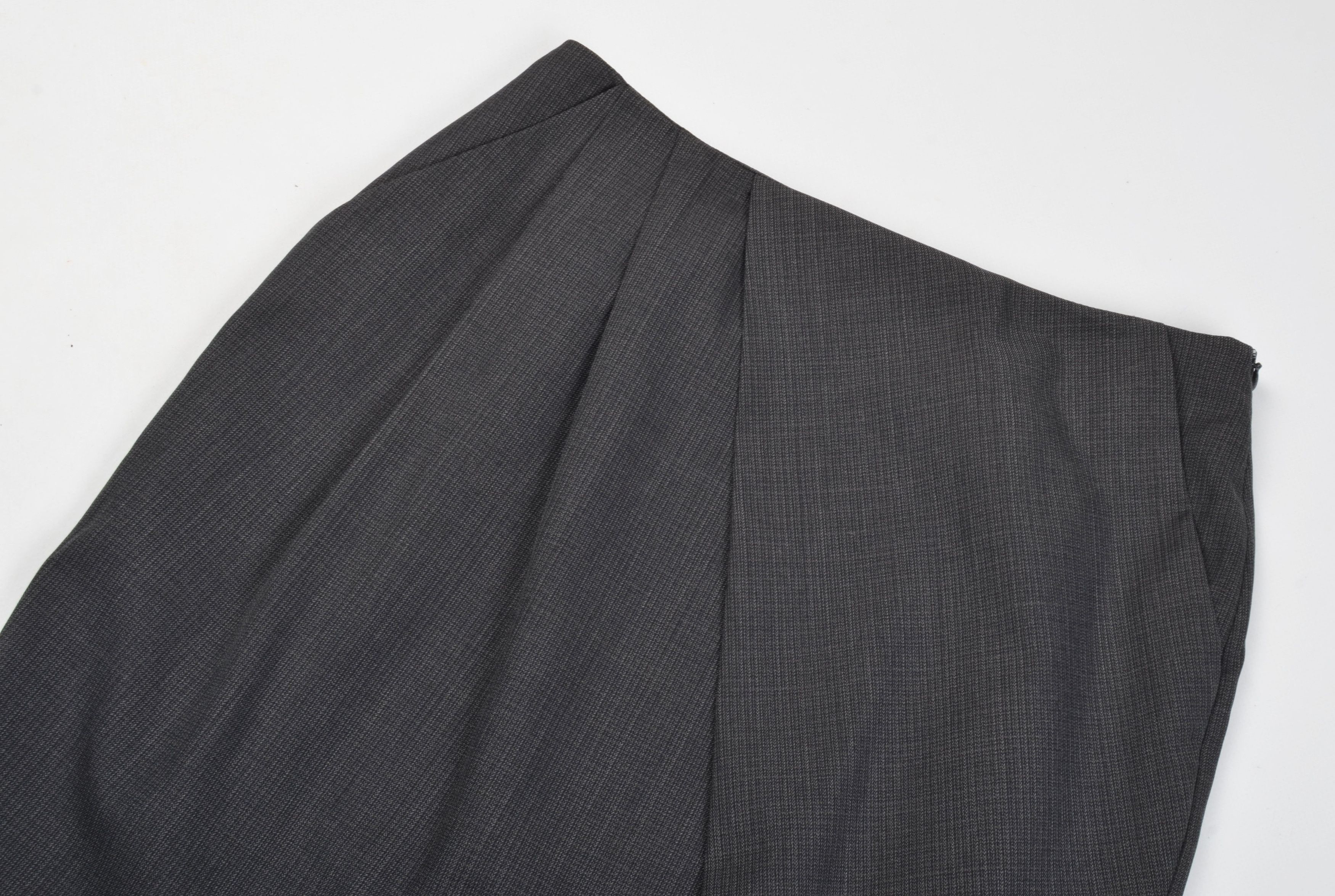 Weekend Max Mara Max Mara Grey Wool Blend Draped Pencil Skirt Size 28" / US 6 / IT 42 - 5 Thumbnail