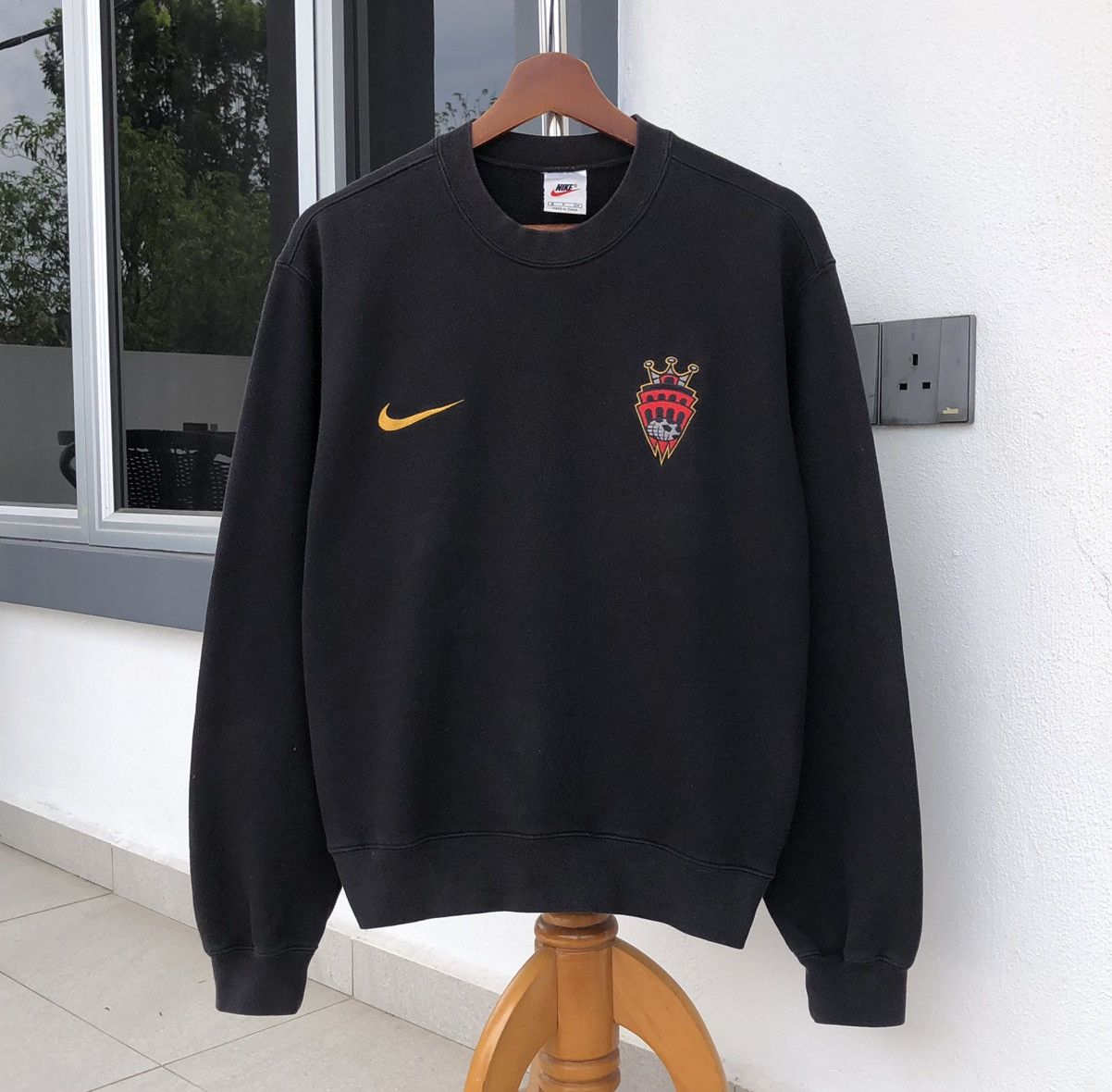 Nike Vintage 90s Nike Premier Cup 97-98 Football Sweatshirt Size US S / EU 44-46 / 1 - 12 Thumbnail