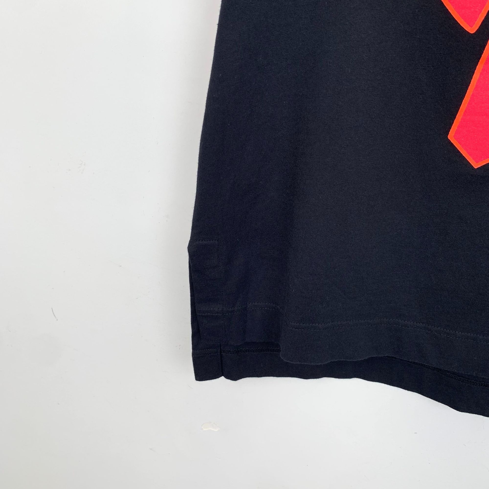 Fendi Fendi Womens T-Shirt Black With Red Graphic Print Size 40 Co Size S / US 4 / IT 40 - 5 Thumbnail