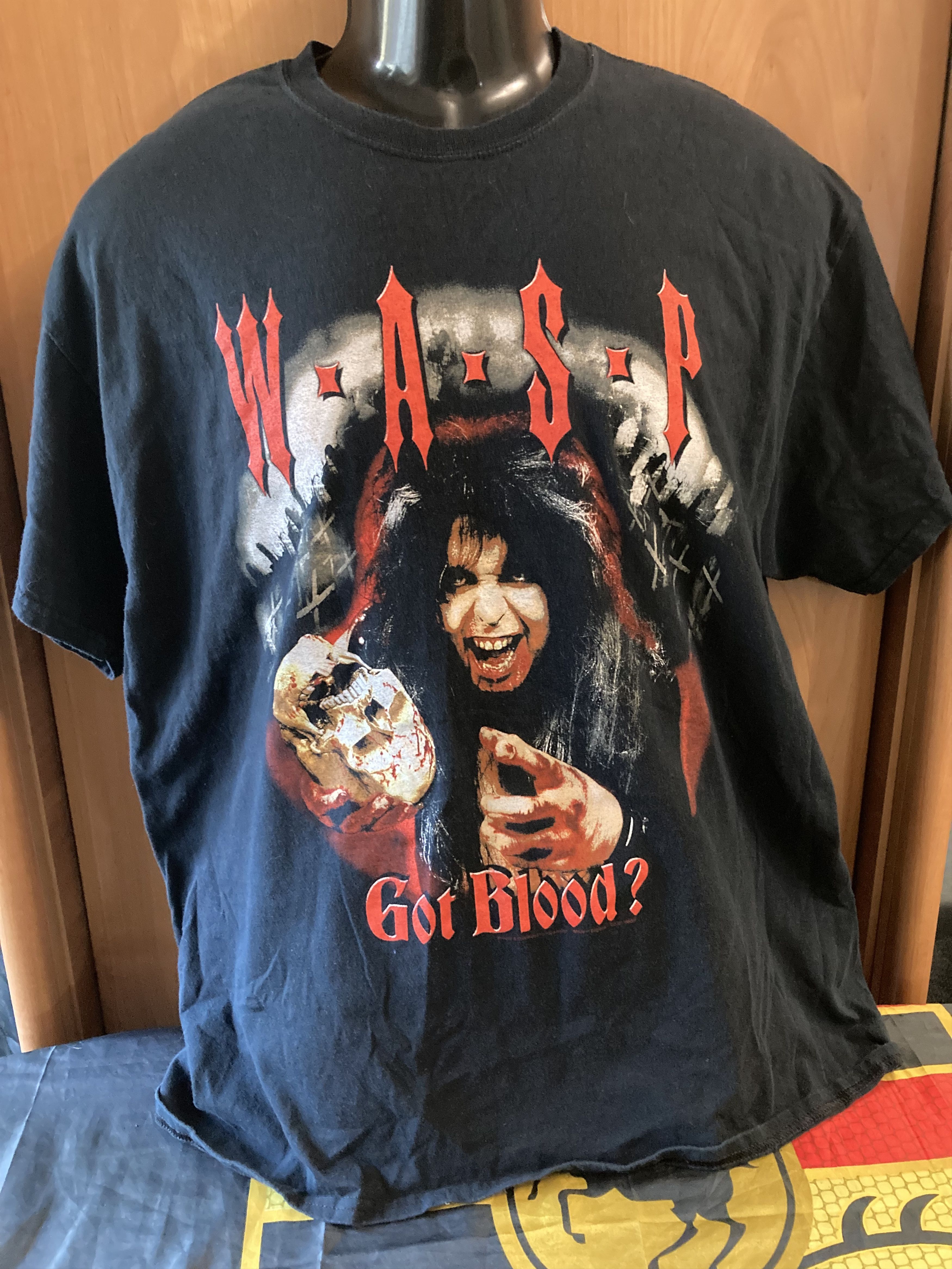 Band Tees Vintage W.A.S.P. “Got Blood” gory skull graphic 2001 Tee Size US XL / EU 56 / 4 - 1 Thumbnail