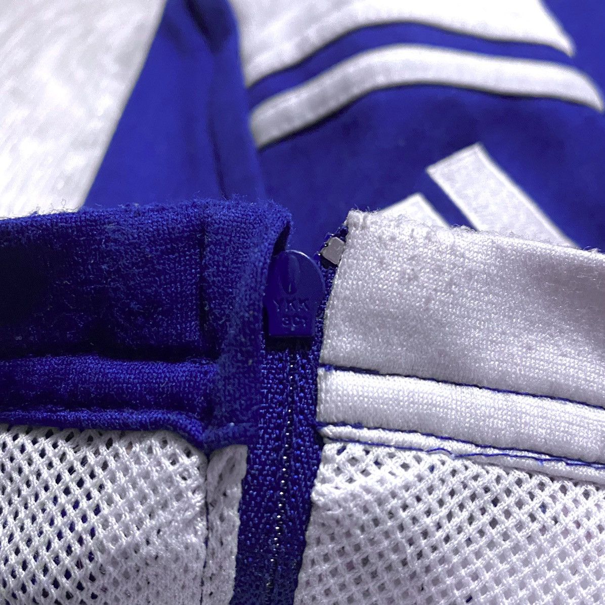 Adidas Adidas AW’99 Side Stripe Embroidered Logo Zip Track Pants Size US 30 / EU 46 - 16 Thumbnail