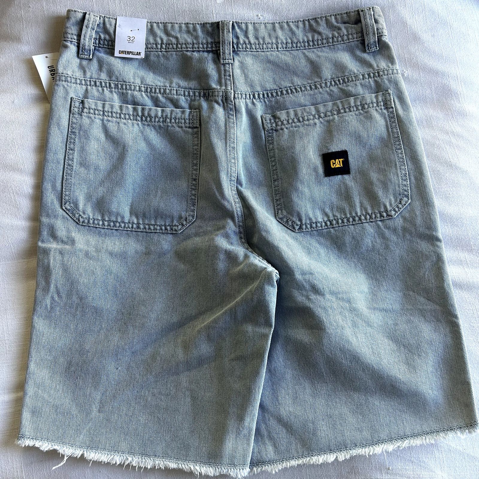 Caterpillar NWT Men's Cat for Urban Outfitters cut off denim shorts 32 Size US 32 / EU 48 - 5 Thumbnail