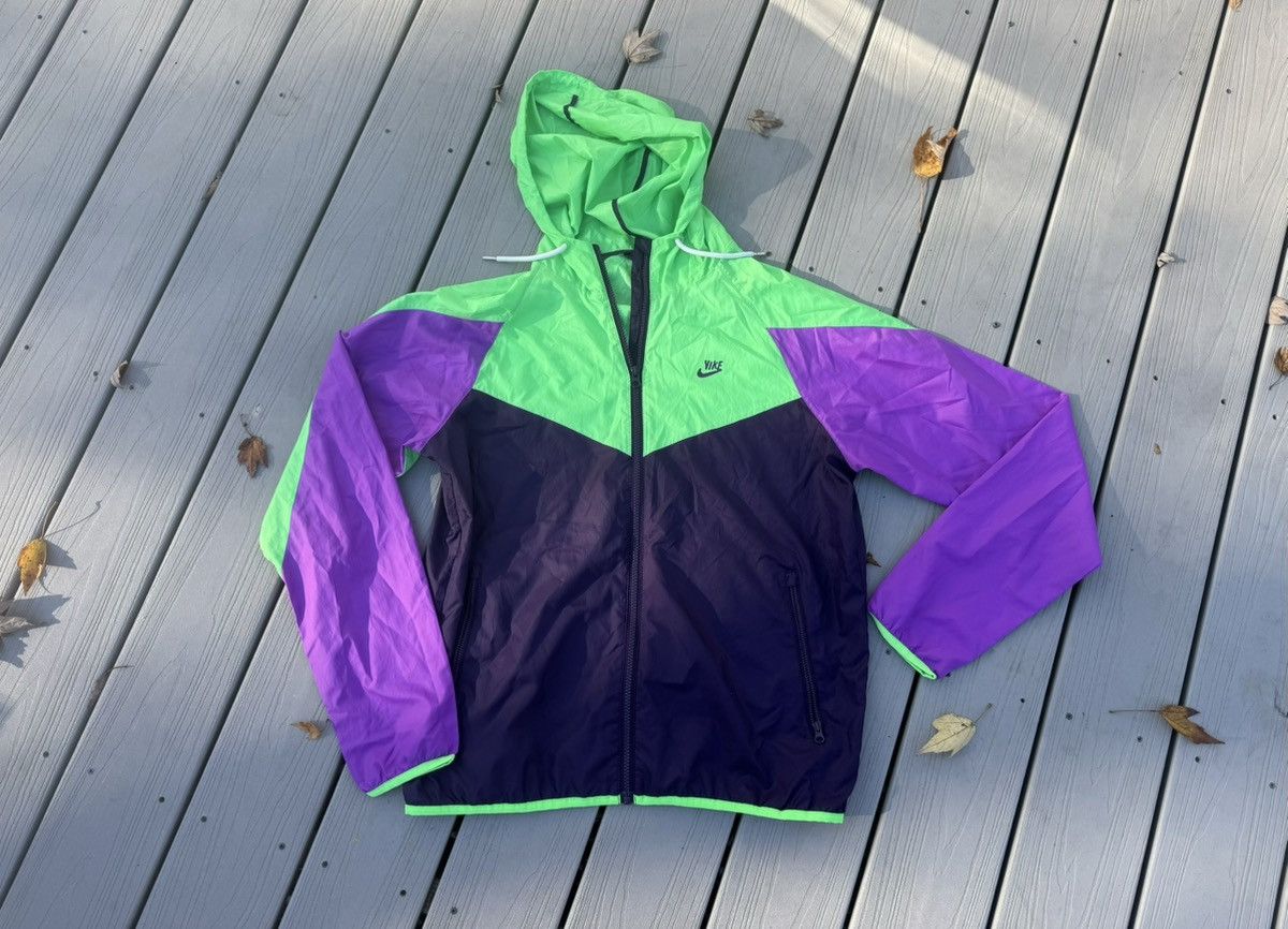 Nike Nike Lightweight Windbreaker Jacket Size US M / EU 48-50 / 2 - 3 Thumbnail