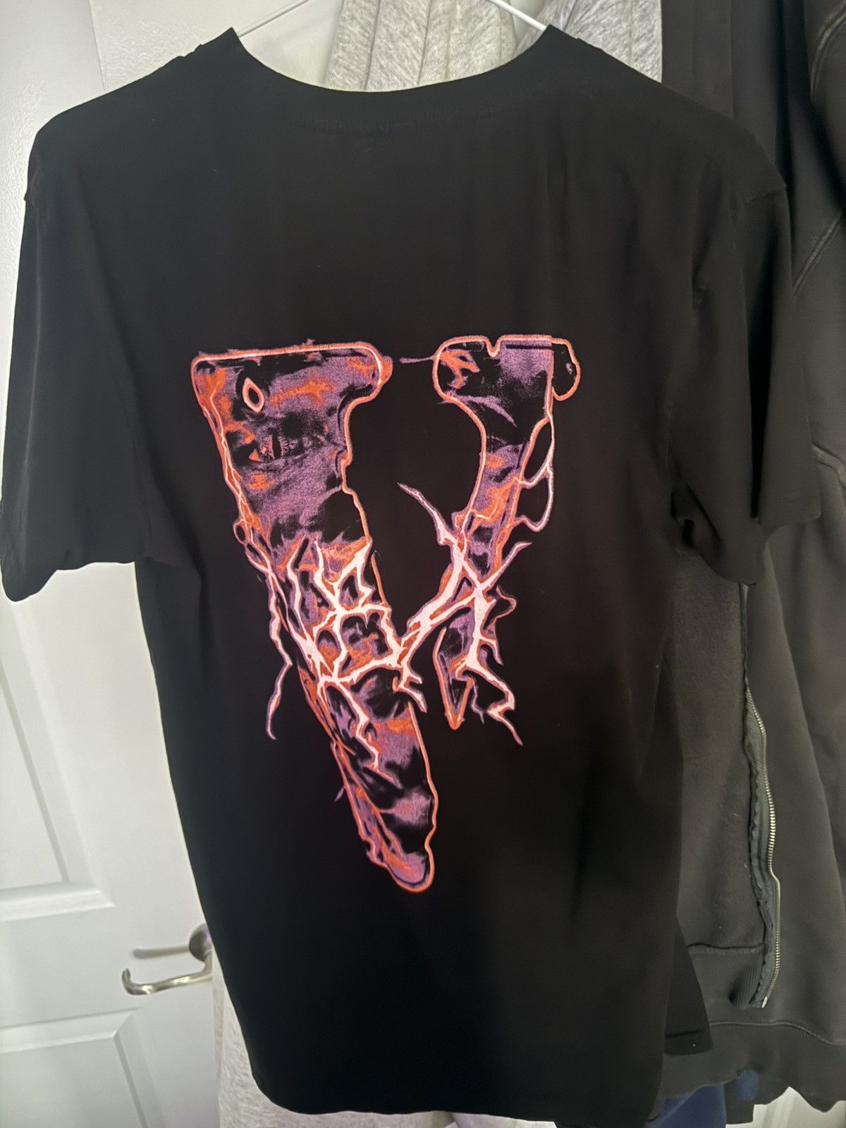 Vlone Vlone x Never Broke Again Eyes T-shirt Size US M / EU 48-50 / 2 - 2 Thumbnail