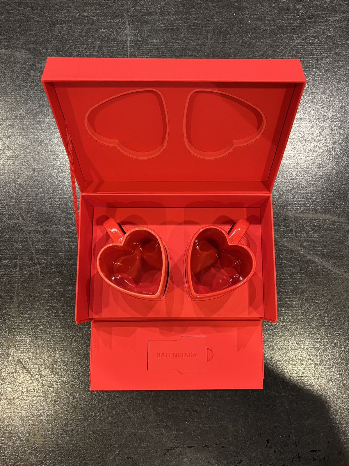 クッション・座布団 Balenciaga Valentine's Day Heart pillow Balenciaga Valentine's Day Heart pillow - メルカリ