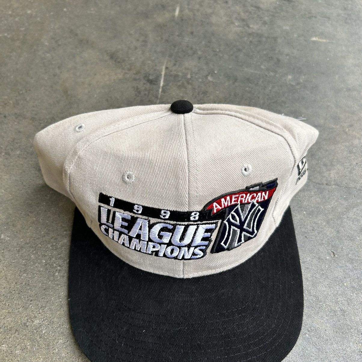 New Era 1998 New York Yankees American league championship hat Size ONE SIZE - 2 Thumbnail