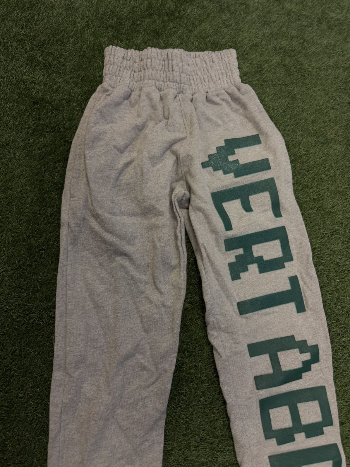 Vertabrae Vertabrae Sweatpants Grey/Green Size Small (NEW) Size US 30 / EU 46 - 5 Thumbnail