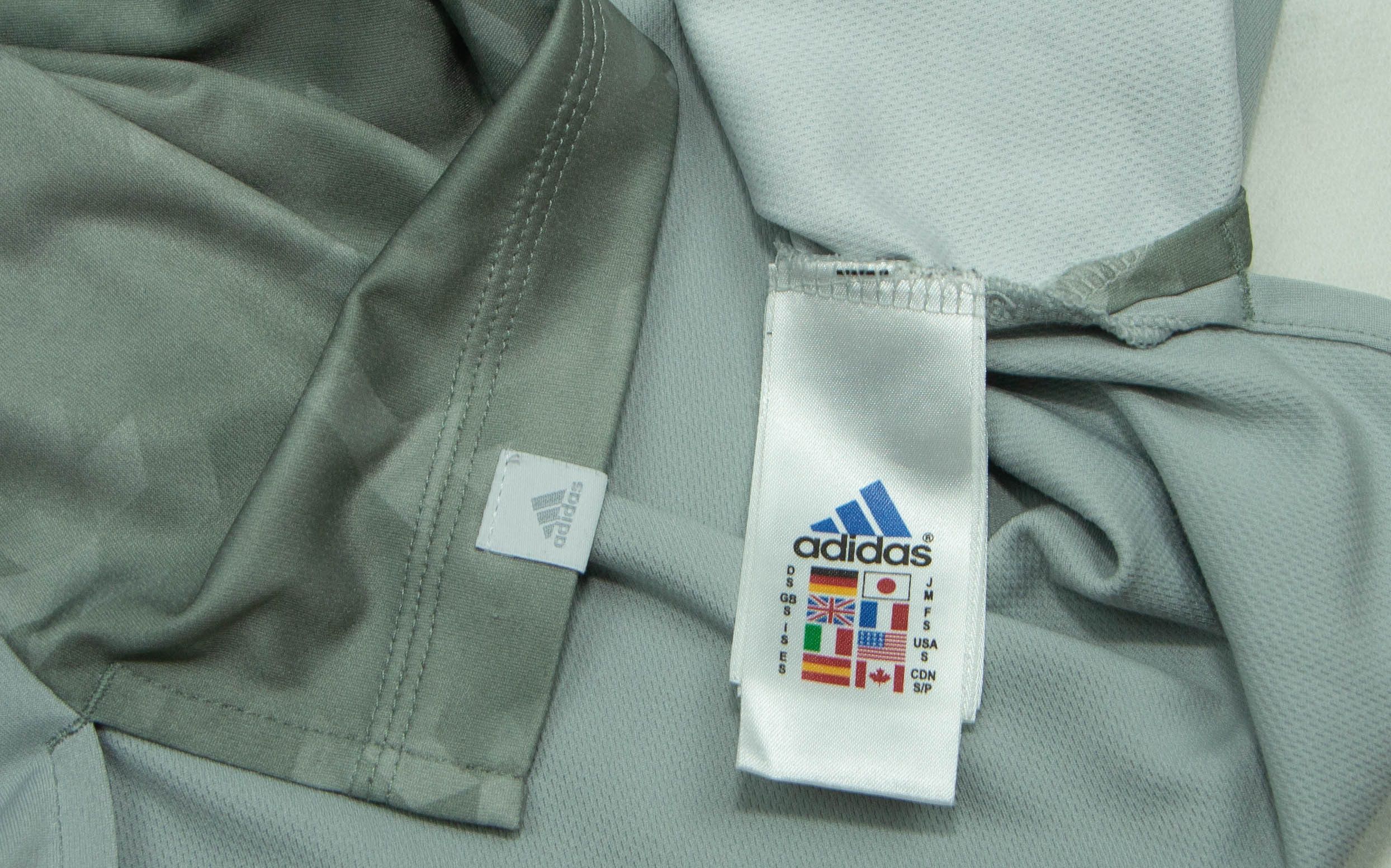 Adidas Adidas mens activewear top size M vgc Size US M / EU 48-50 / 2 - 6 Thumbnail