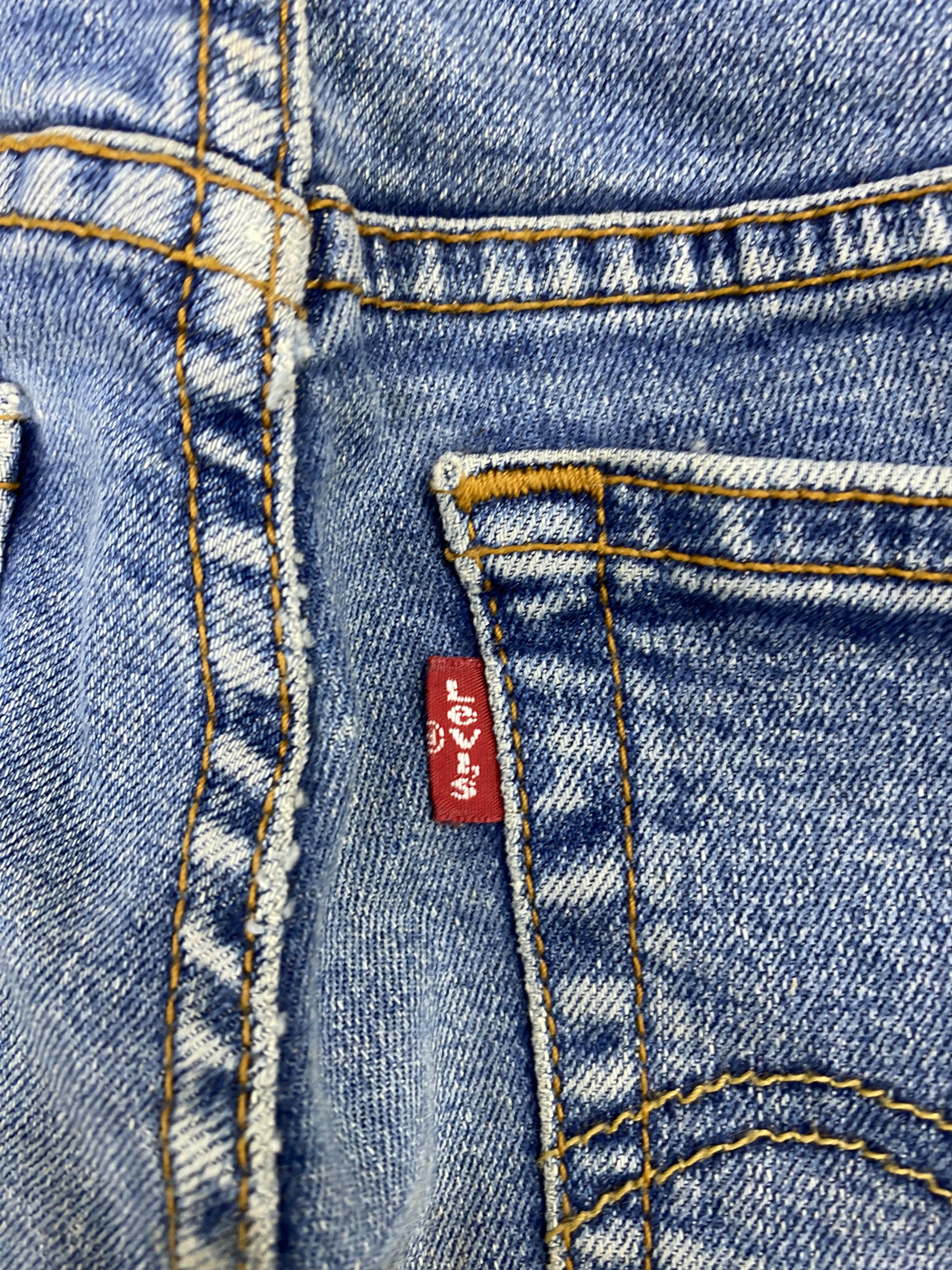 Levi's Vintage Levis 550 Flared Bootcut Faded Blue Jeans S0036 Size US 32 / EU 48 - 6 Thumbnail