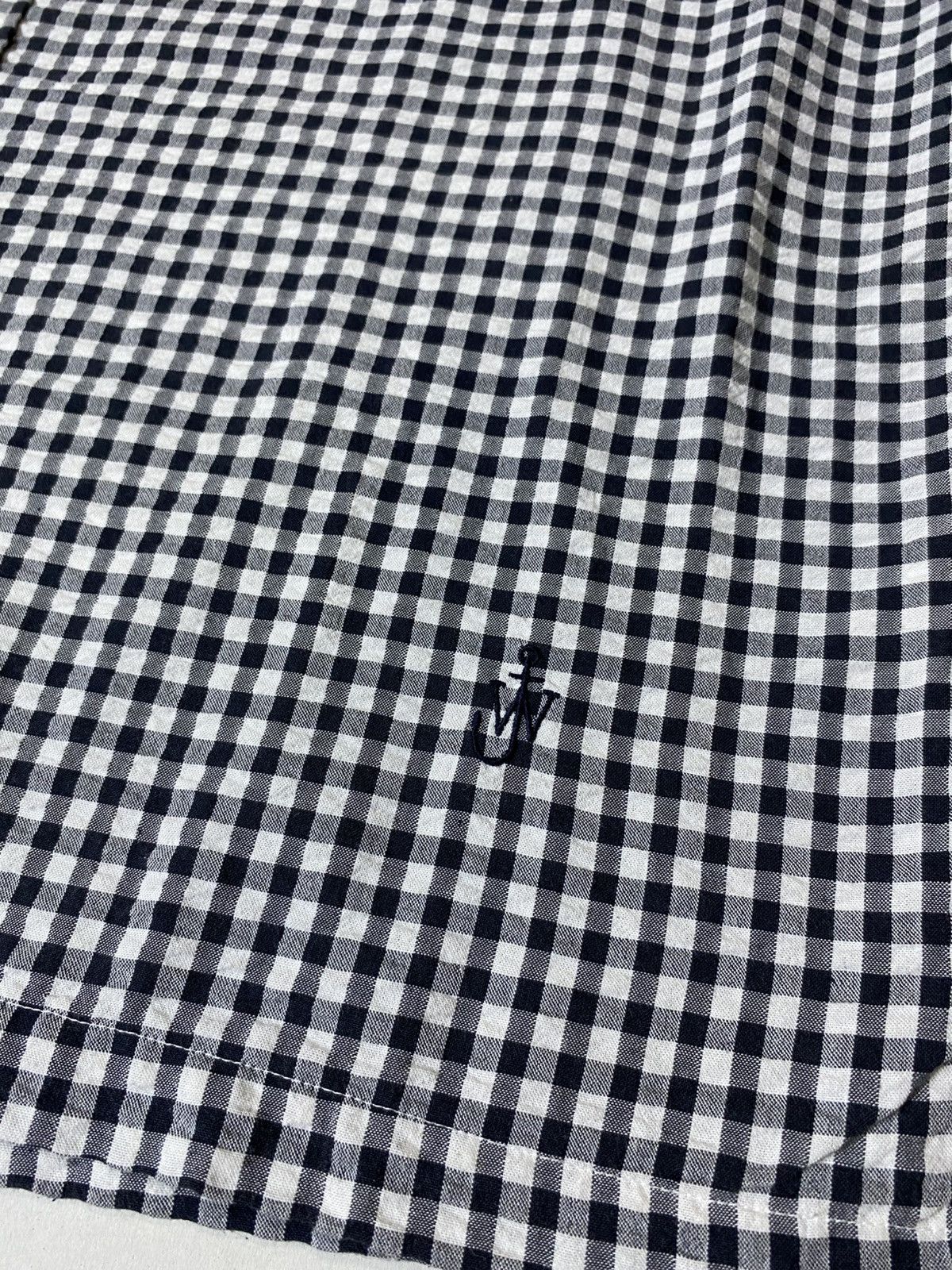 Japanese Brand J.W.ANDERSON UNIQLO SHIRT Size US L / EU 52-54 / 3 - 4 Thumbnail