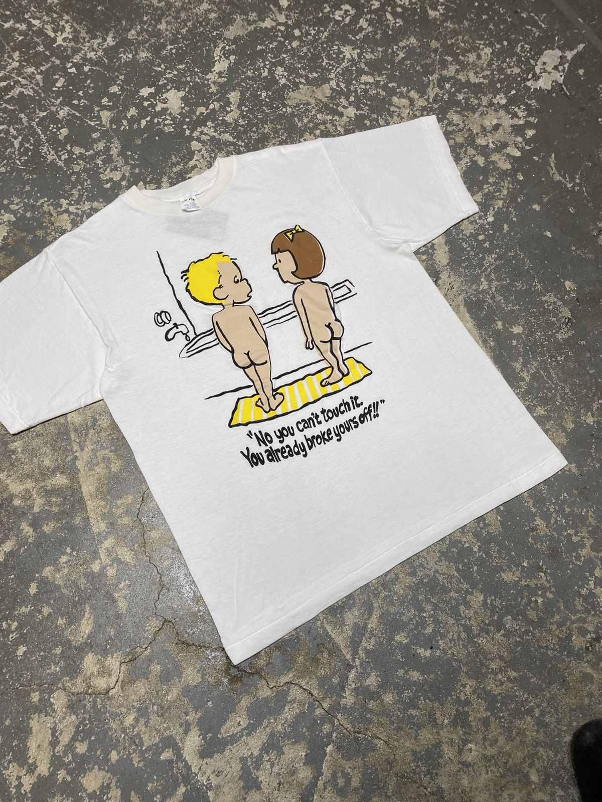 Japanese Brand × Vintage Vintage No You Can’t Touch Broke Yours Off Funny 90s Tshirt Size US L / EU 52-54 / 3 - 5 Thumbnail