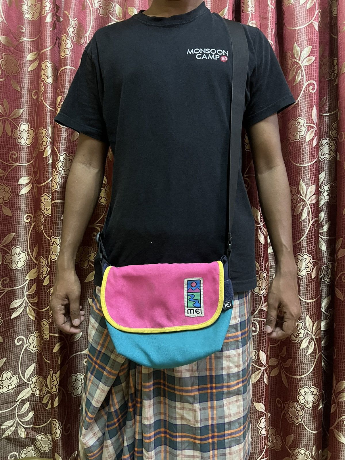 Japanese Brand MEI Japan Multicolor Violet Label Sling Bag Size ONE SIZE - 18 Thumbnail