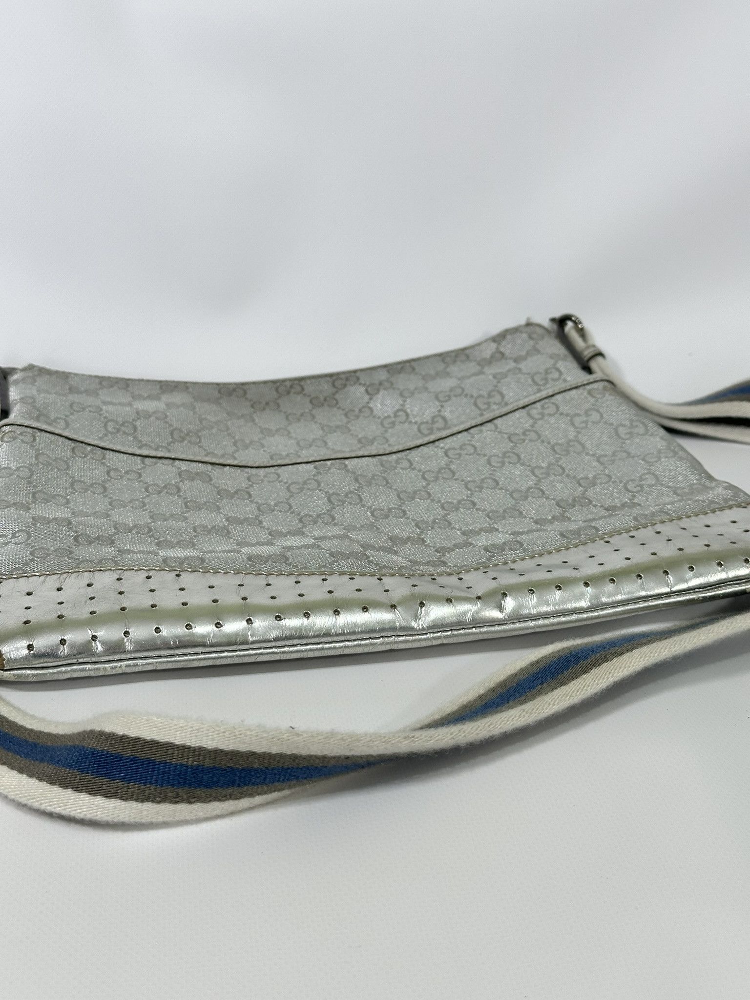 Gucci Gucci Messenger Bag GG Monogram Shiny Silver Leather Canvas Size ONE SIZE - 3 Thumbnail