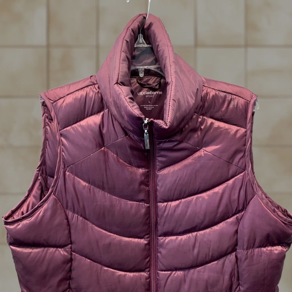 Liz Claiborne Liz Claiborne Vest Womens Large Red Down Puffer Zip Full Zip Sleeveless Quilted Snaps 80s 90s Classic Size L / US 10 / IT 46 - 1 Thumbnail