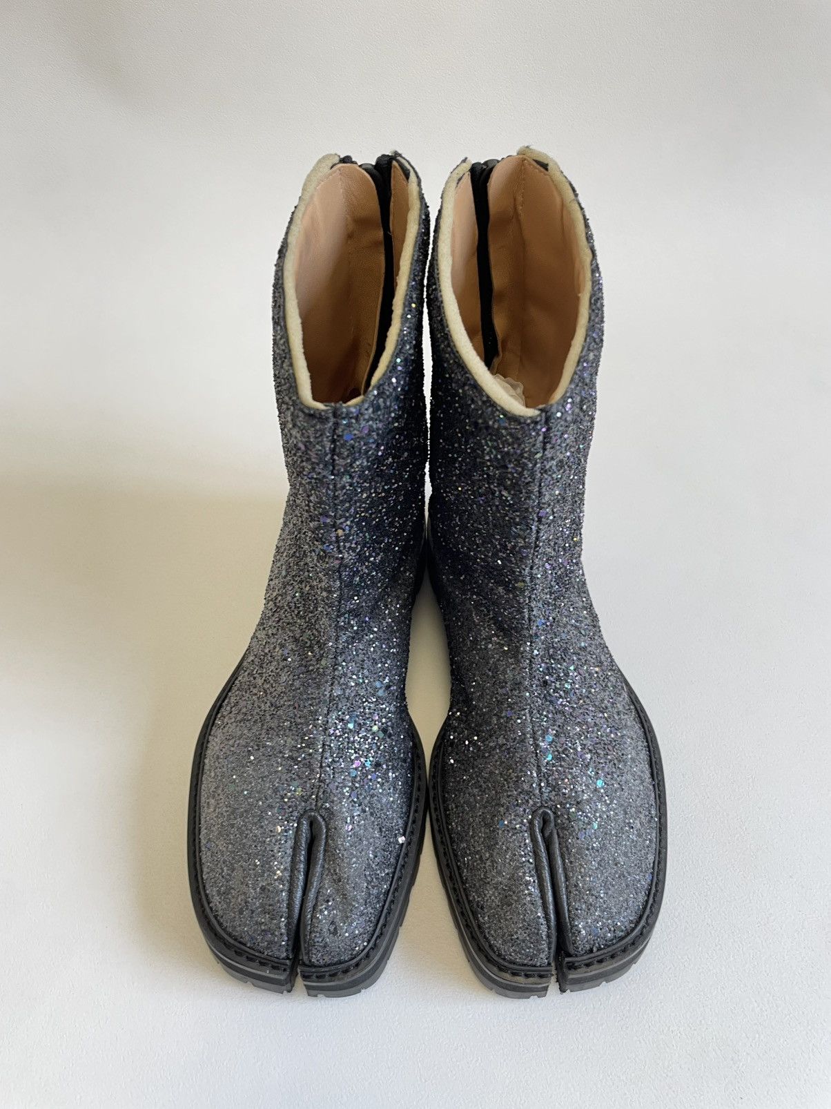 Maison Margiela A/W 19 Glitter Hunter Tabi Boots Size US 7 / IT 37 - 2 Thumbnail